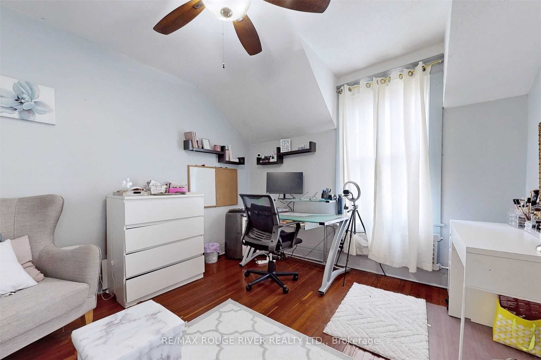 36 John Street Property Photo 25