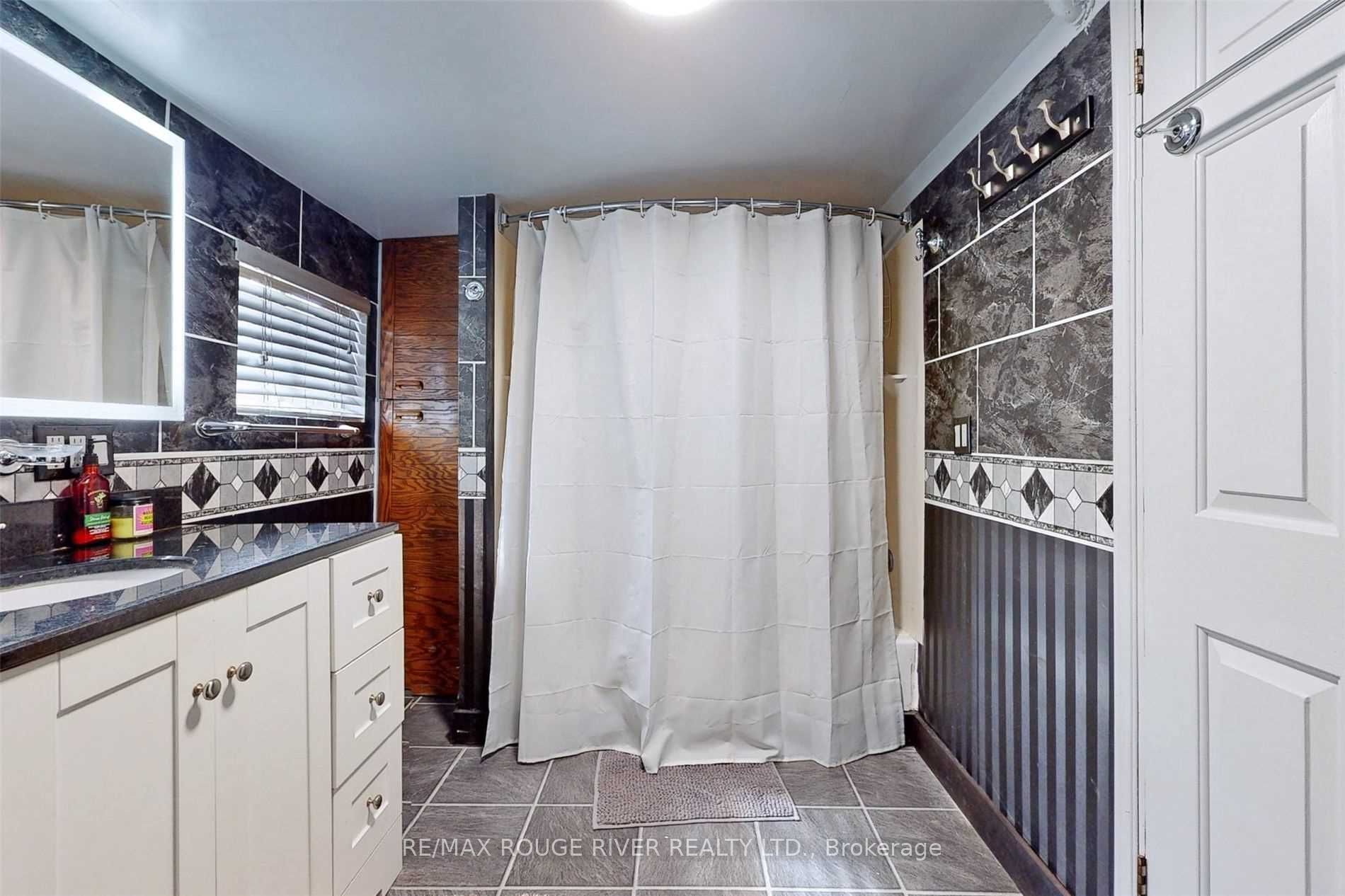 36 John Street Property Photo 38