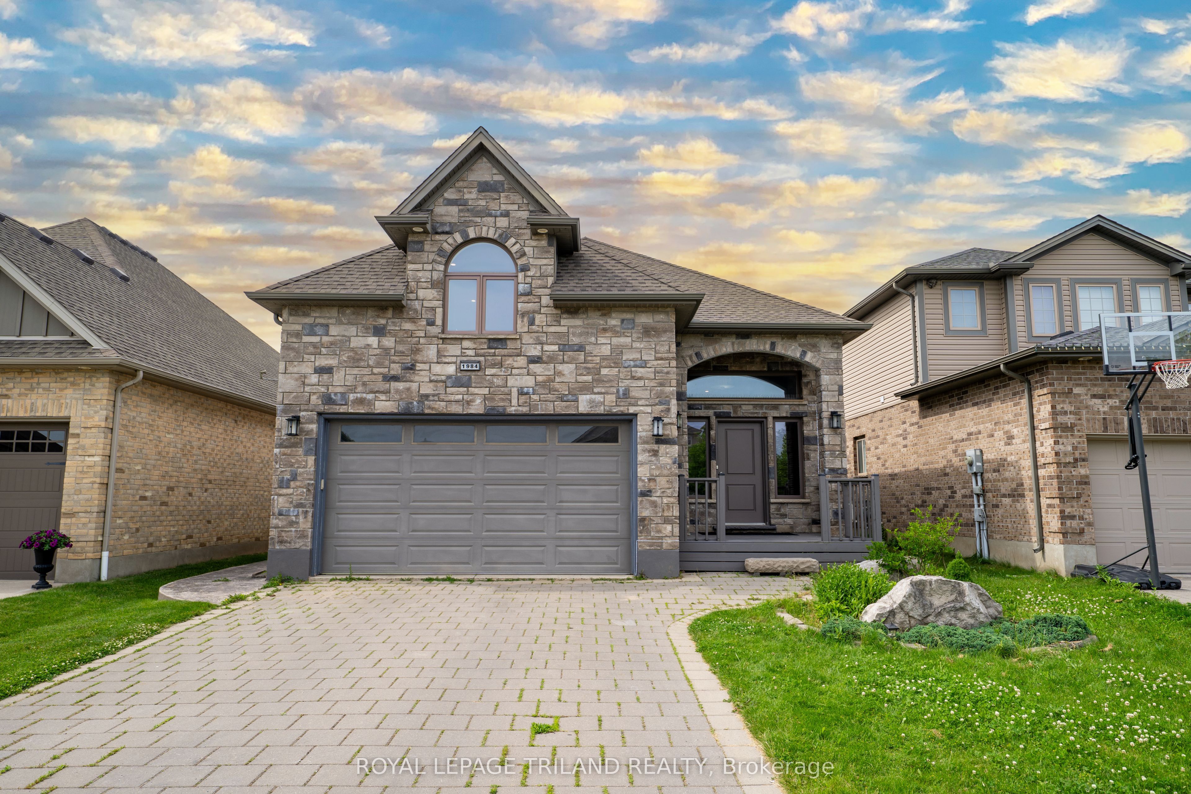 1984 Jubilee Drive Property Photo 1