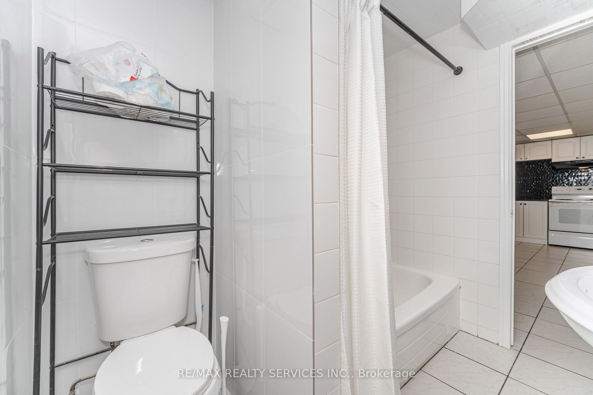 21 Beverley Street (lower Level) Property Photo 19