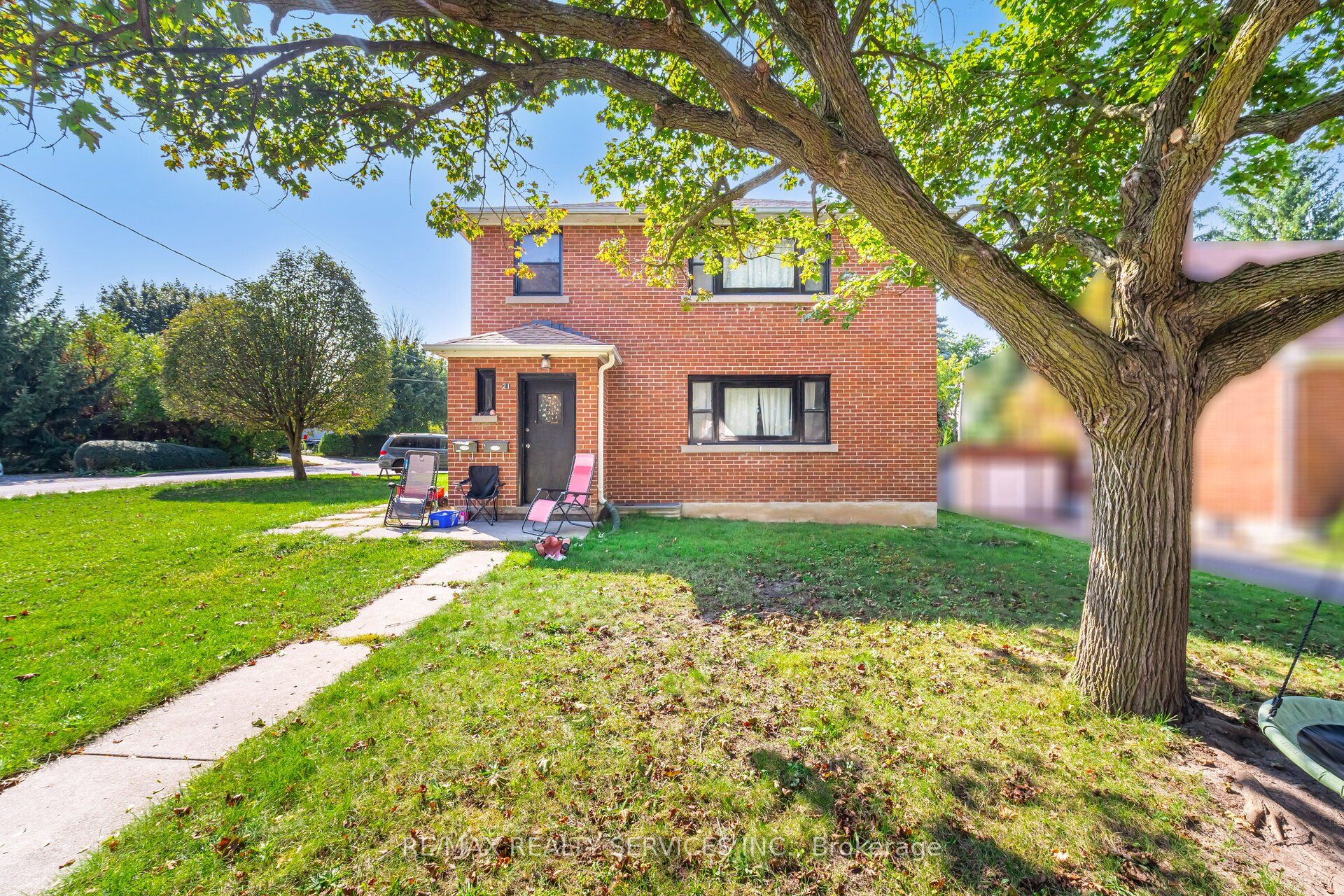 21 Beverley Street (lower Level) Property Photo 23