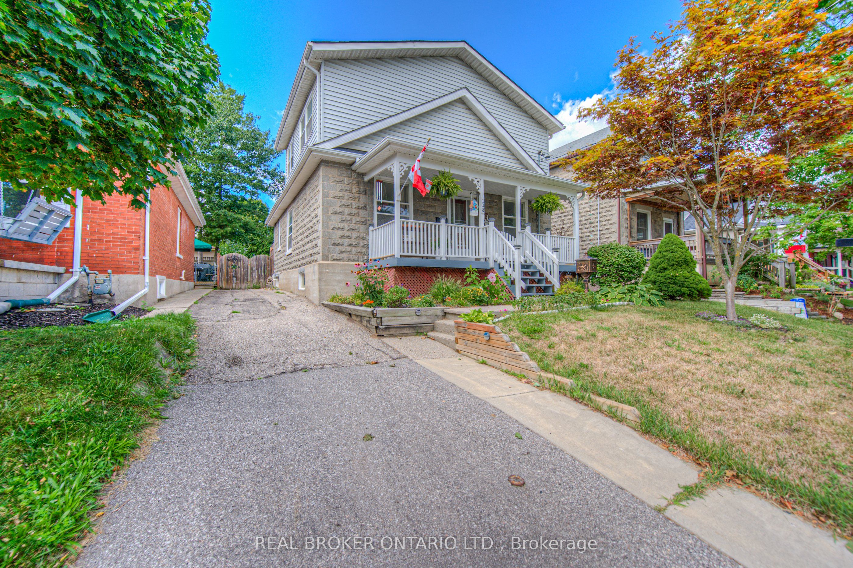 138 Forest Road Property Photo 3