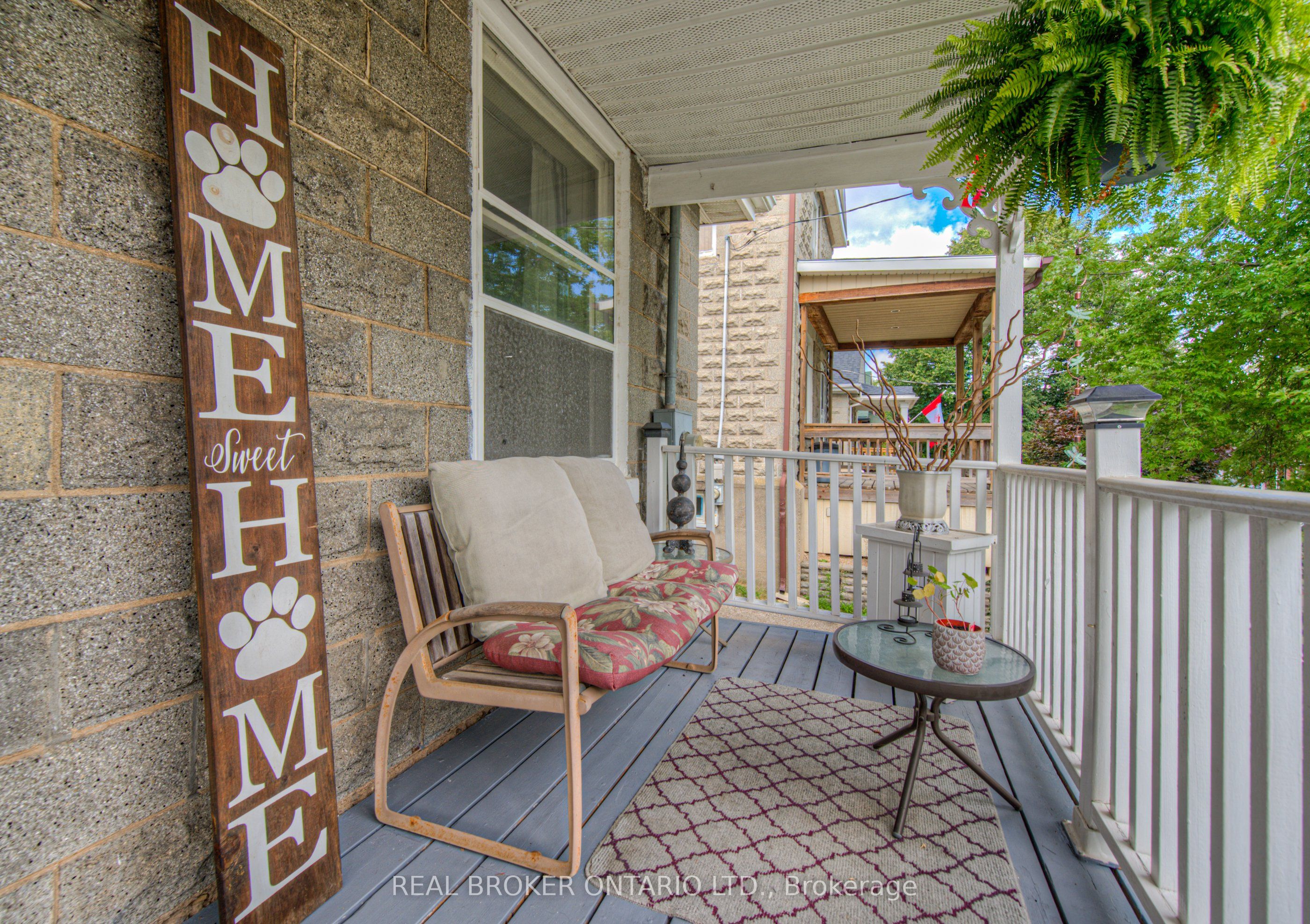 138 Forest Road Property Photo 4