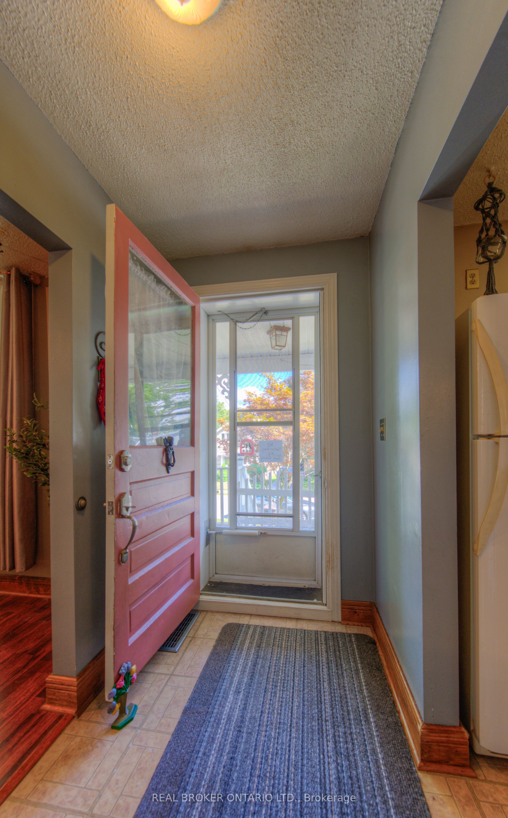 138 Forest Road Property Photo 5