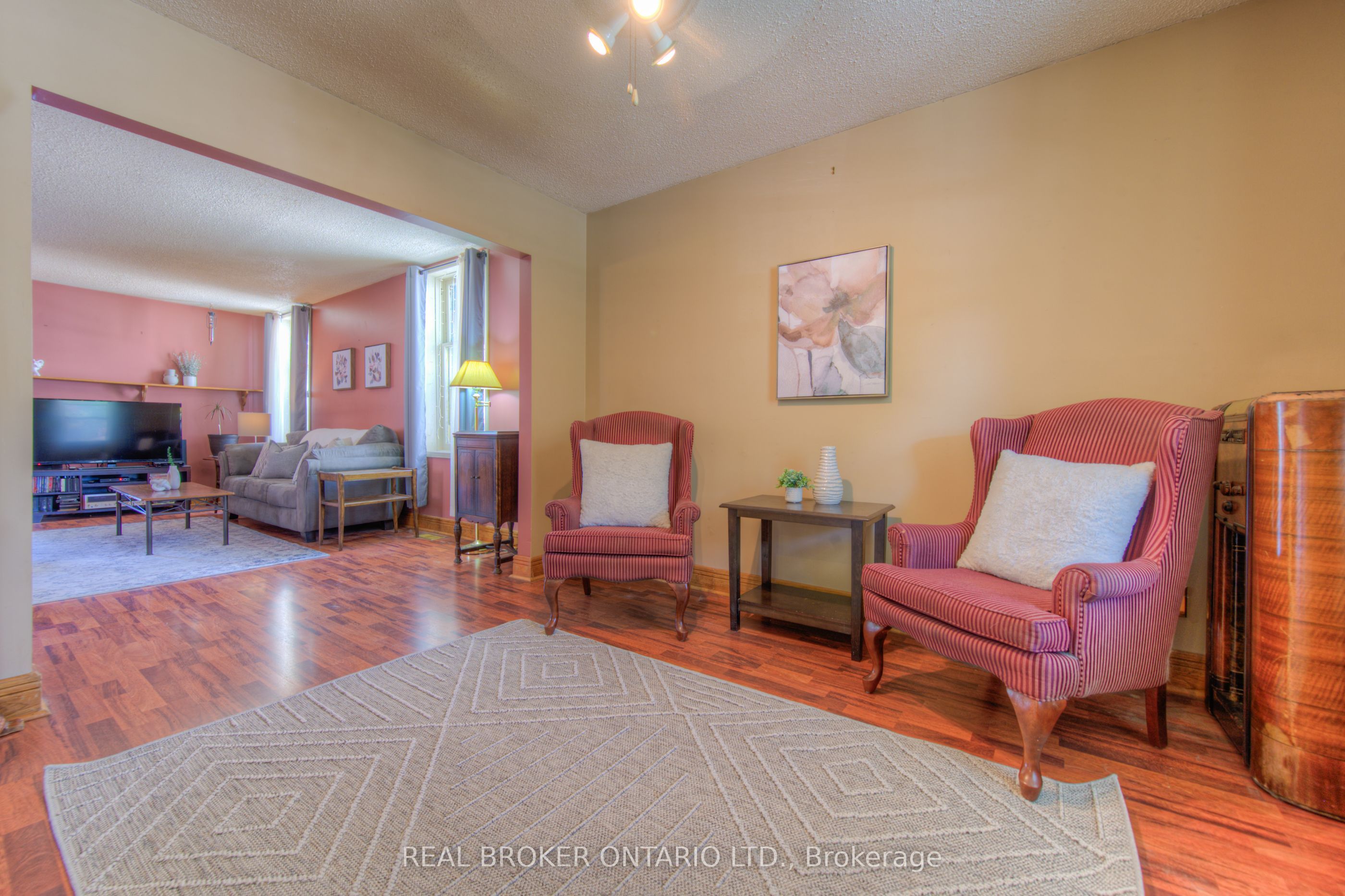 138 Forest Road Property Photo 7