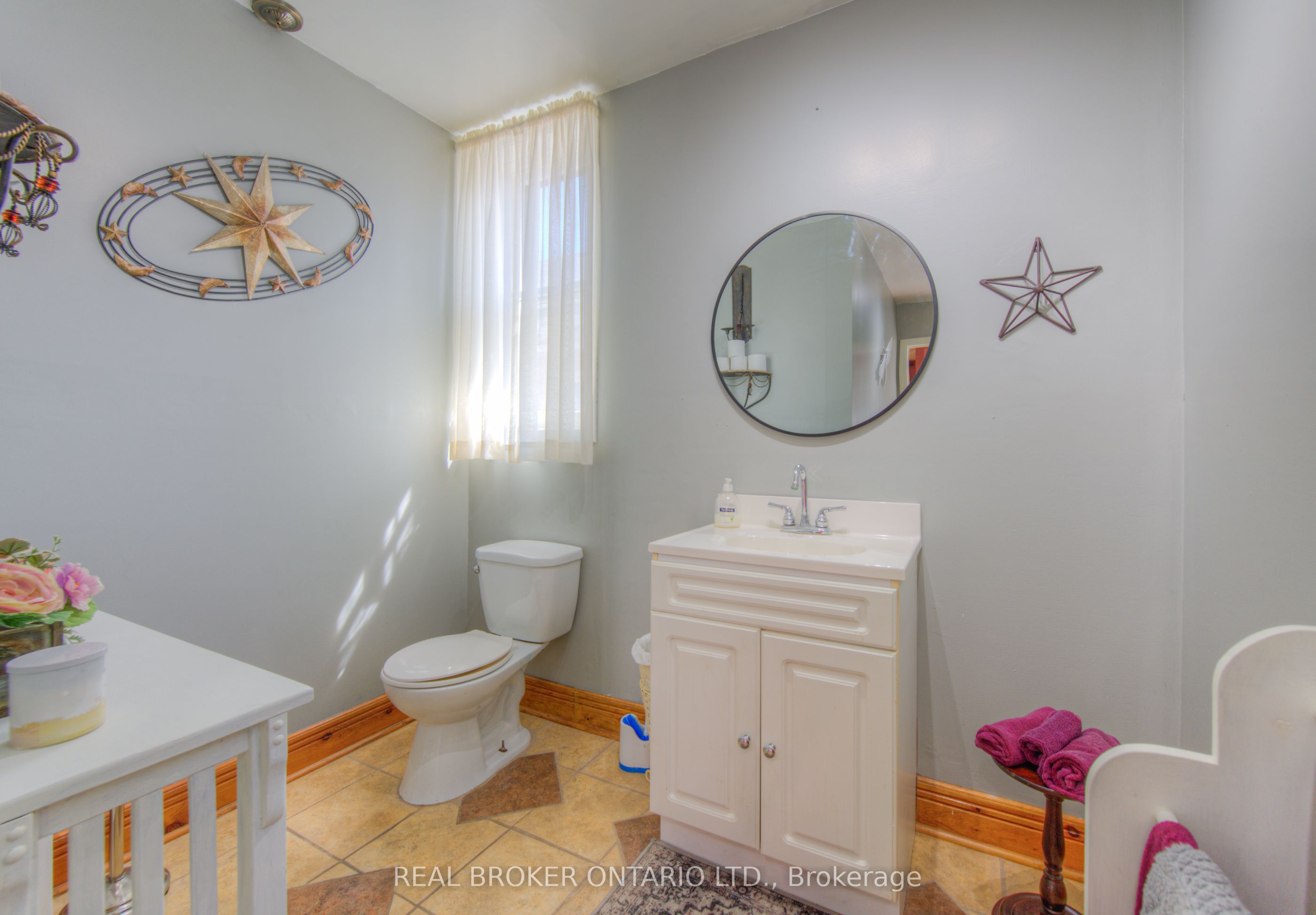 138 Forest Road Property Photo 16