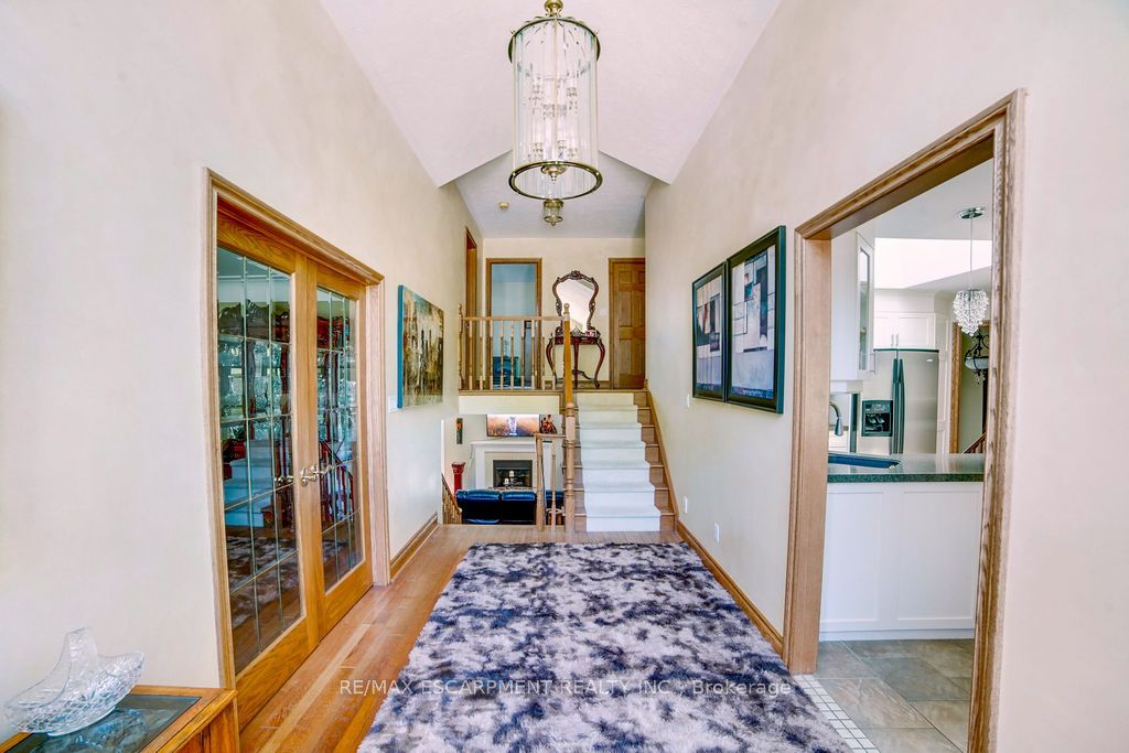 9 Lamb Court Property Photo 6