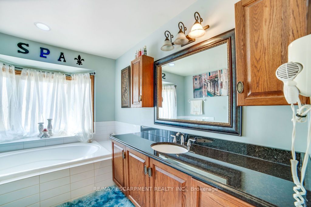 9 Lamb Court Property Photo 20