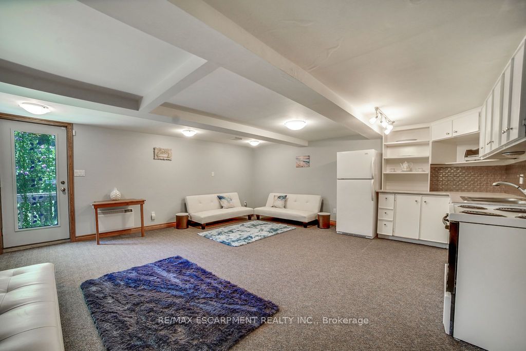 9 Lamb Court Property Photo 35