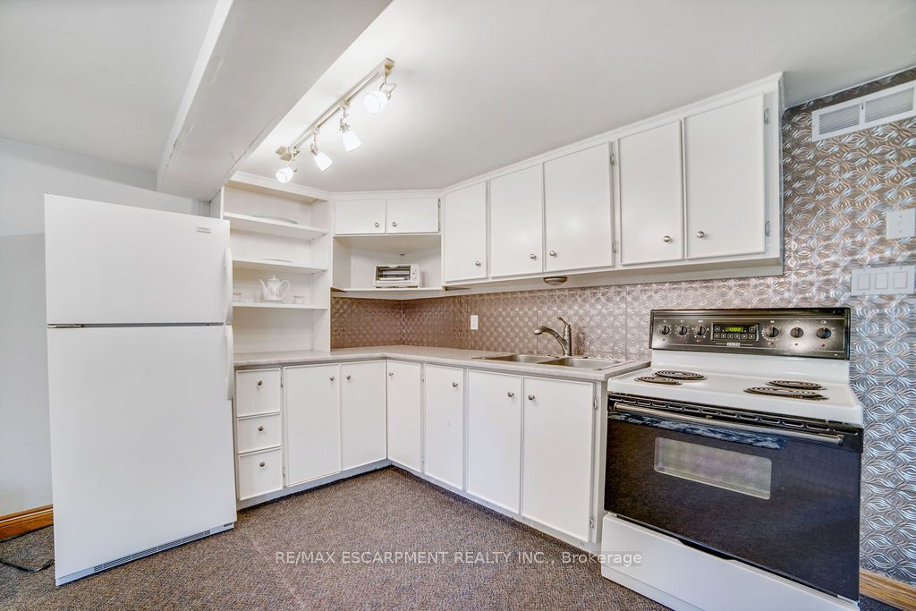 9 Lamb Court Property Photo 36