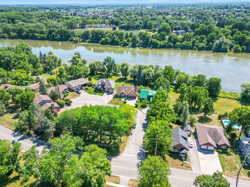 9 Lamb Court Property Photo 49