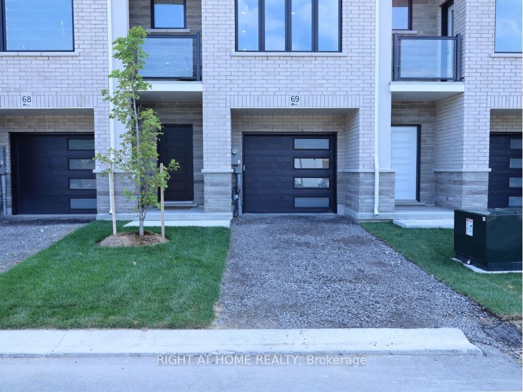 292 Vine Street 69 Property Photo