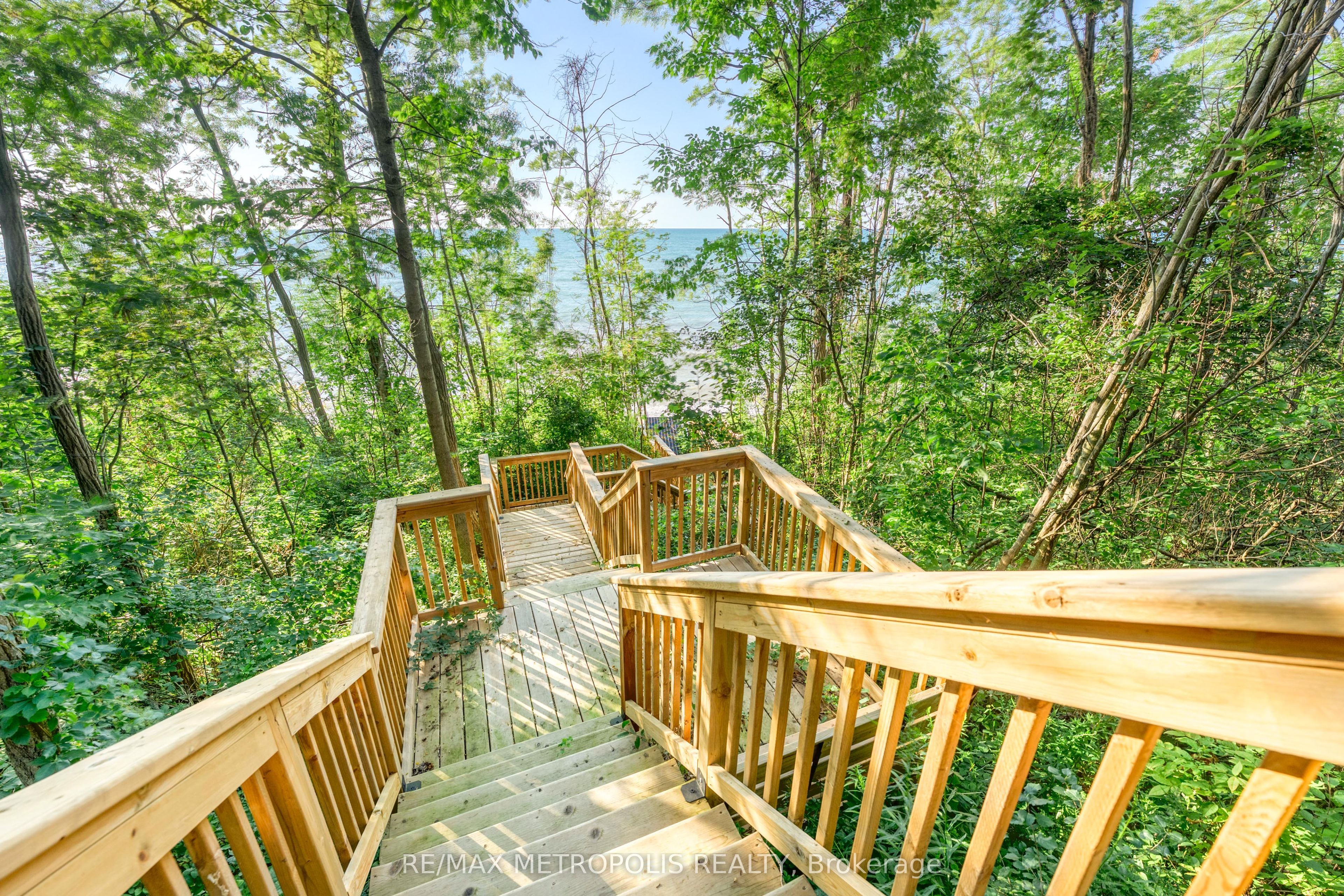 7057 Blue Coast Heights Property Photo 23