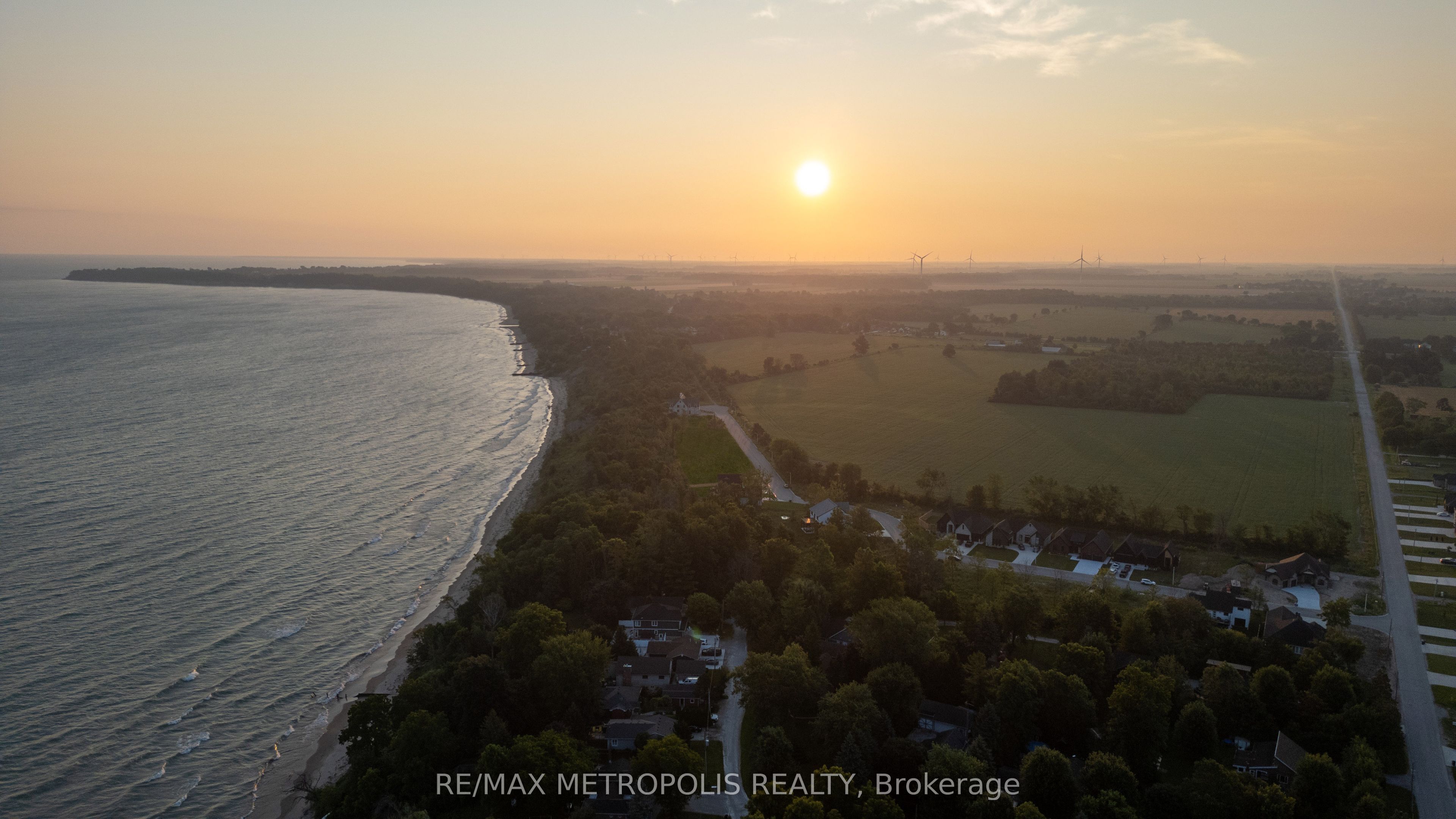7057 Blue Coast Heights Property Photo 27