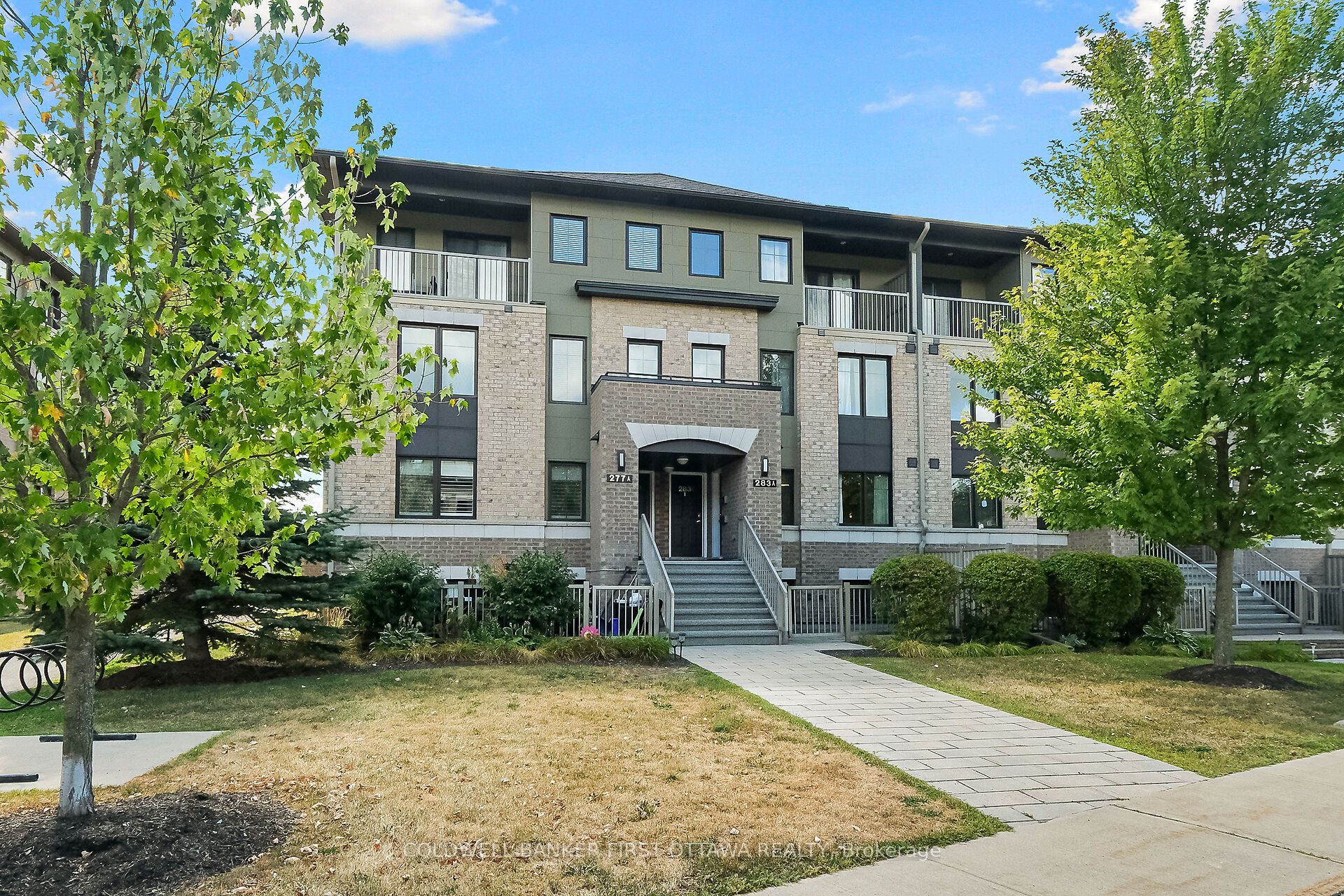 283 Titanium Private N A Property Photo 1