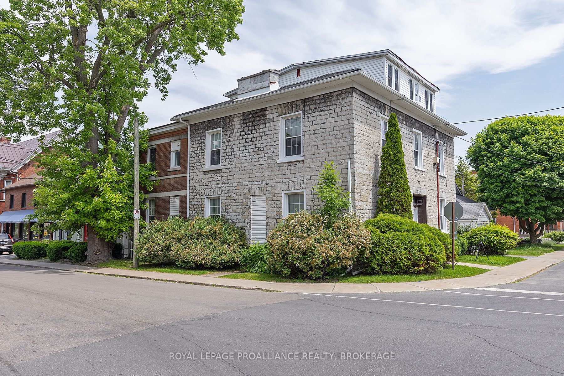 63 William Street Property Photo 4