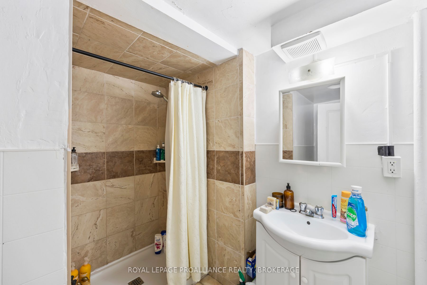 63 William Street Property Photo 11