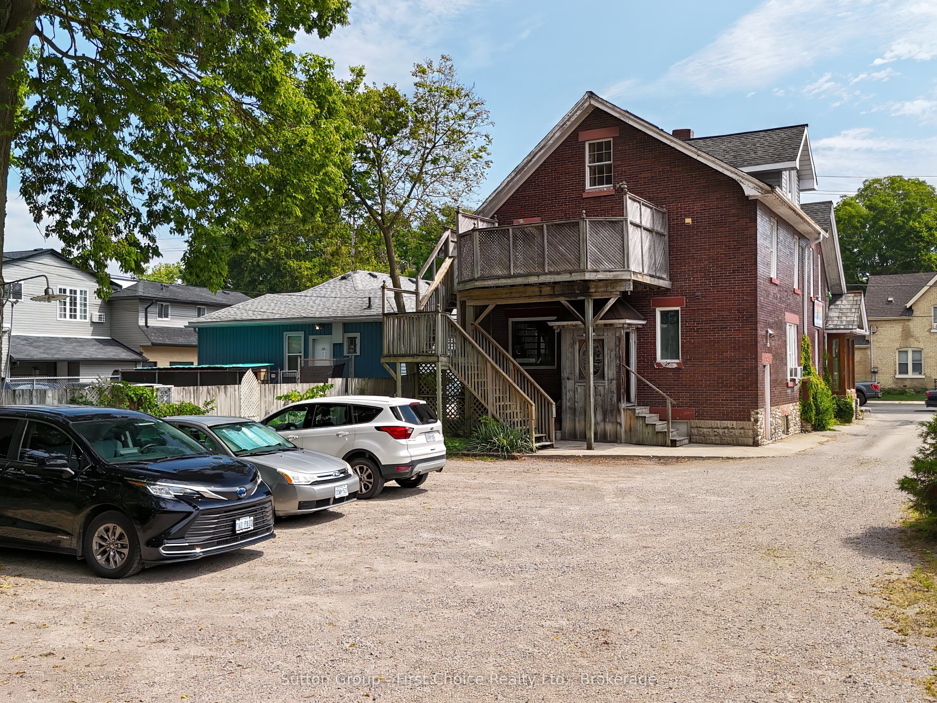 97 Wharncliffe Road S Property Photo 19