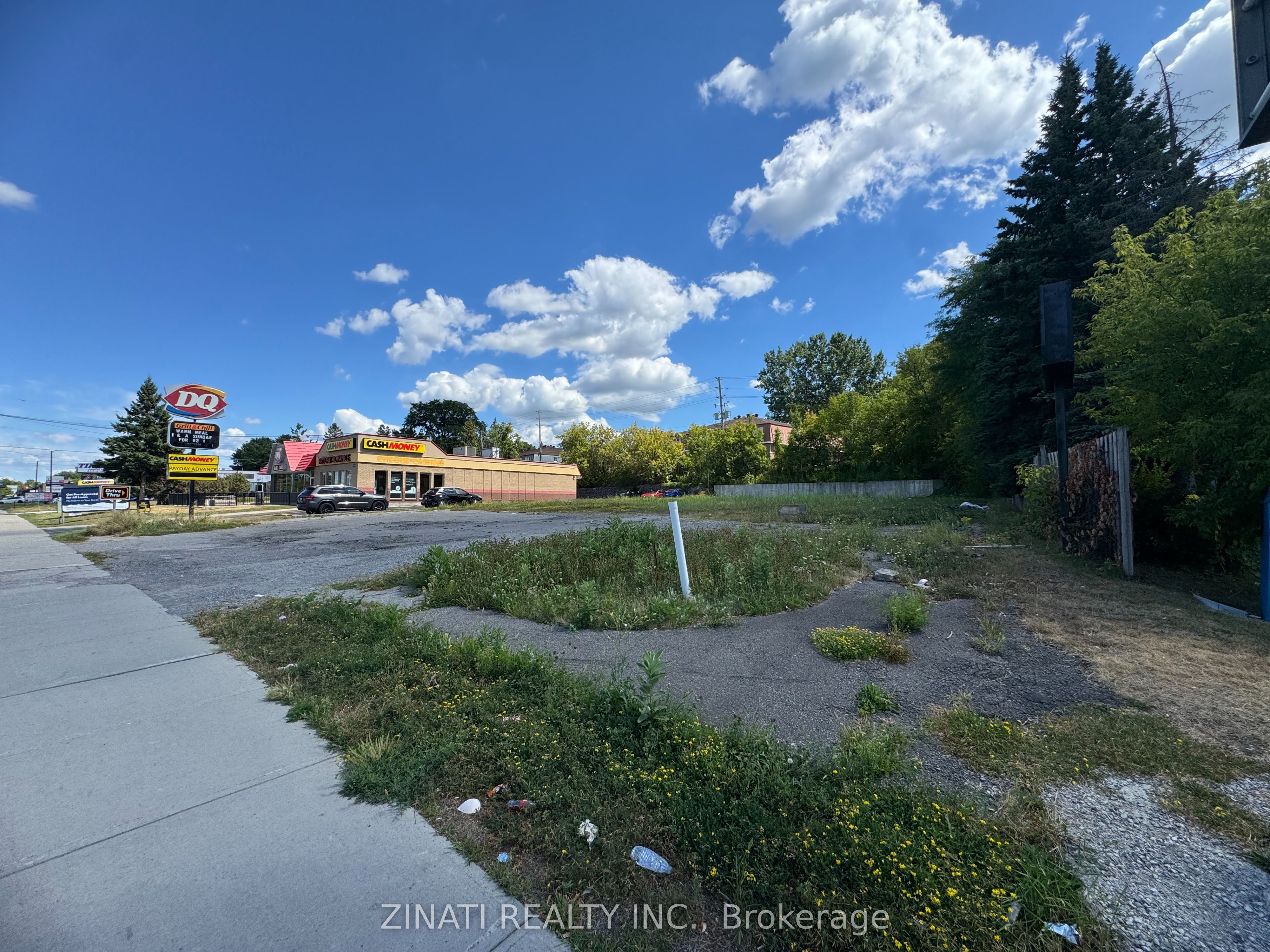 1994 St. Joseph Boulevard Property Photo 2