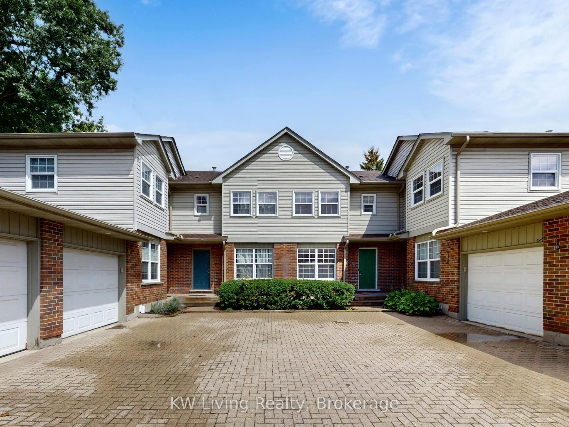 250 Keats Way 18 Property Photo 1