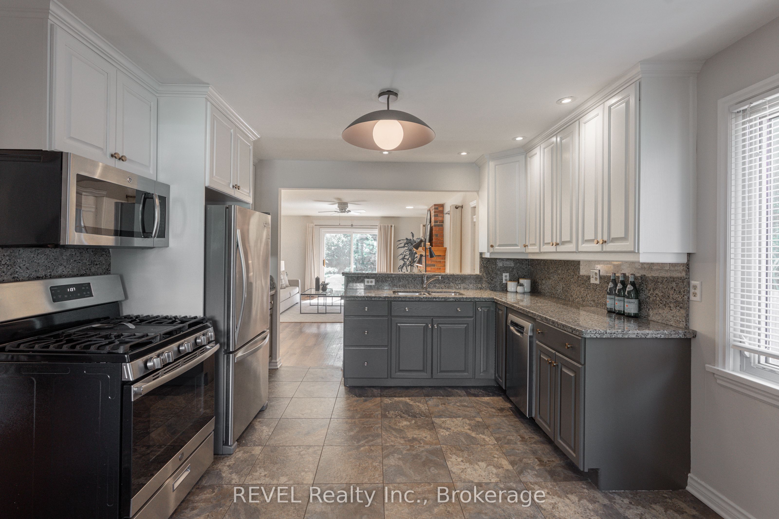 522 Mississagua Street Property Photo 10