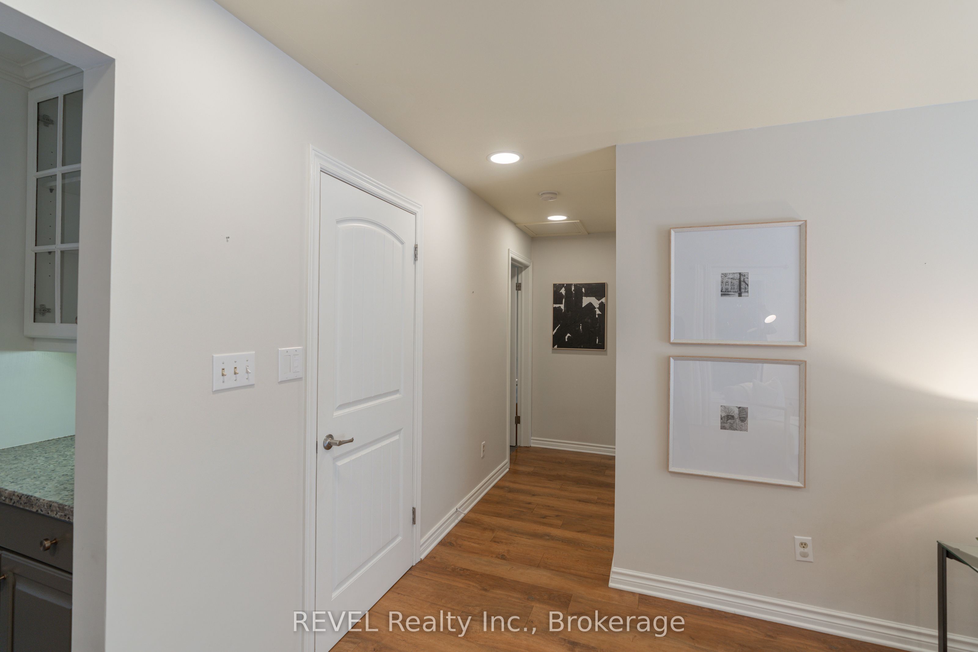 522 Mississagua Street Property Photo 21