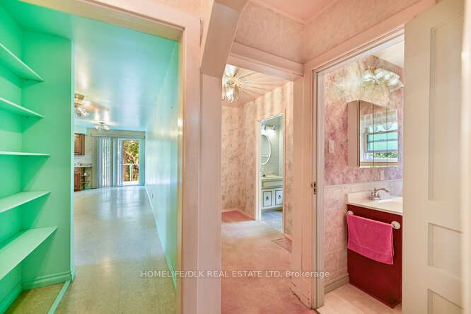 44 Keefer Street Property Photo 8