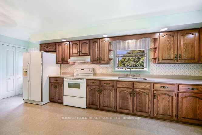 44 Keefer Street Property Photo 11