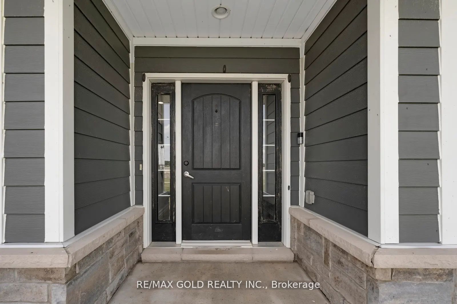 1932 Ocean Boulevard Property Photo 4