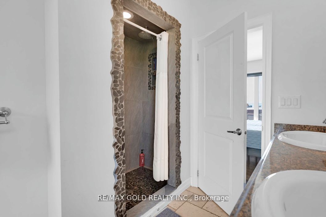 1932 Ocean Boulevard Property Photo 25