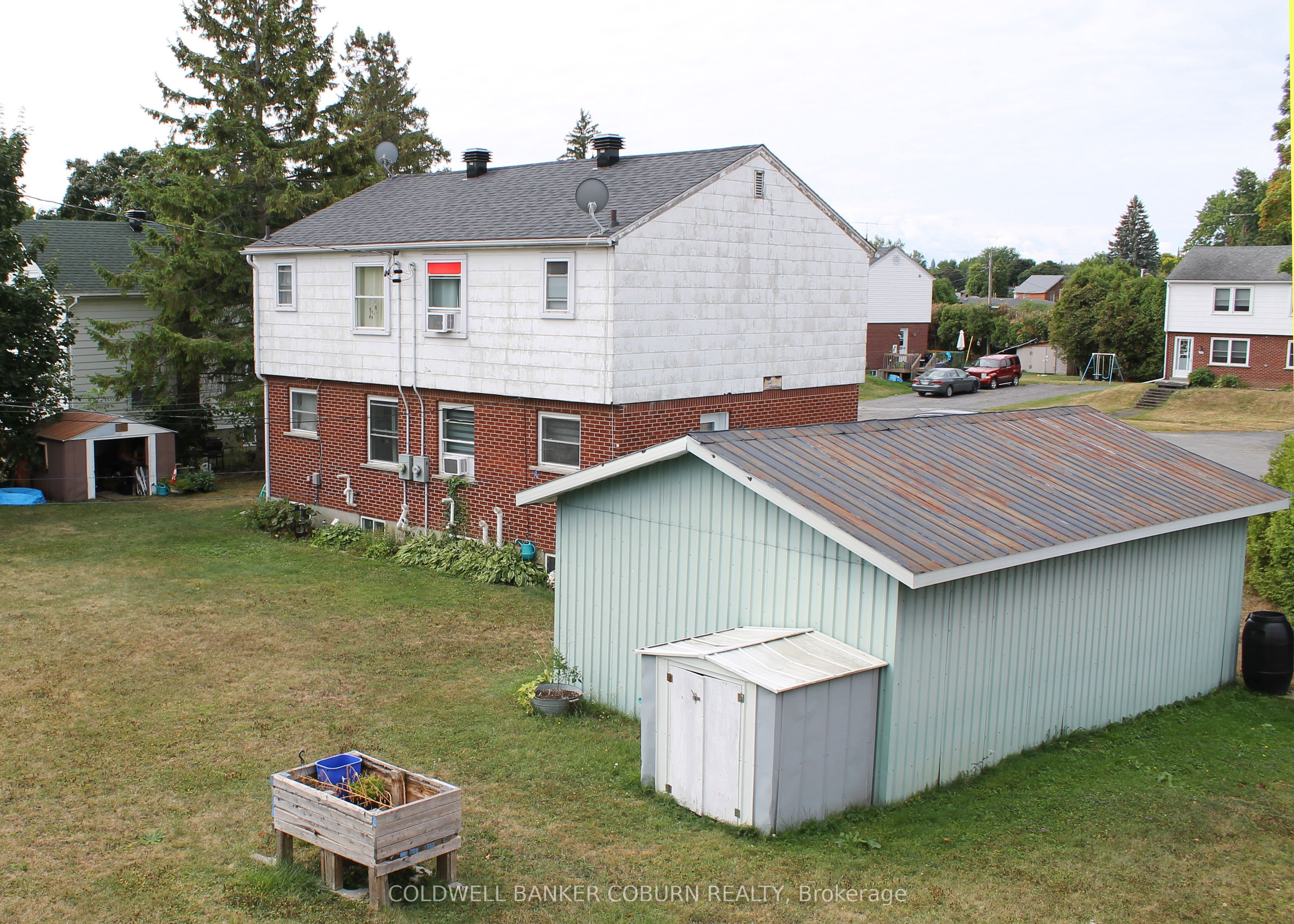 21-23 Casselman Road Property Photo 12