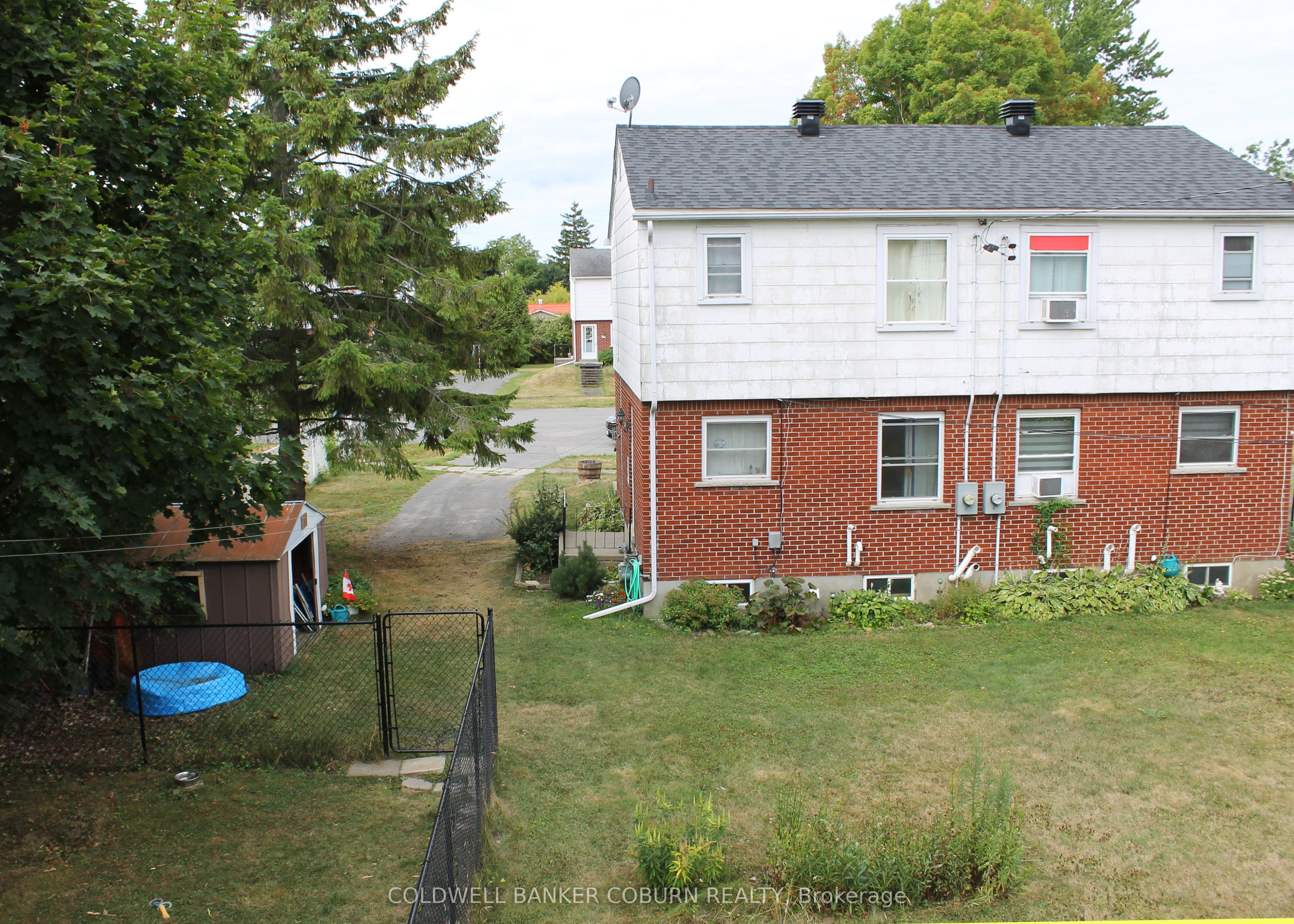 21-23 Casselman Road Property Photo 14