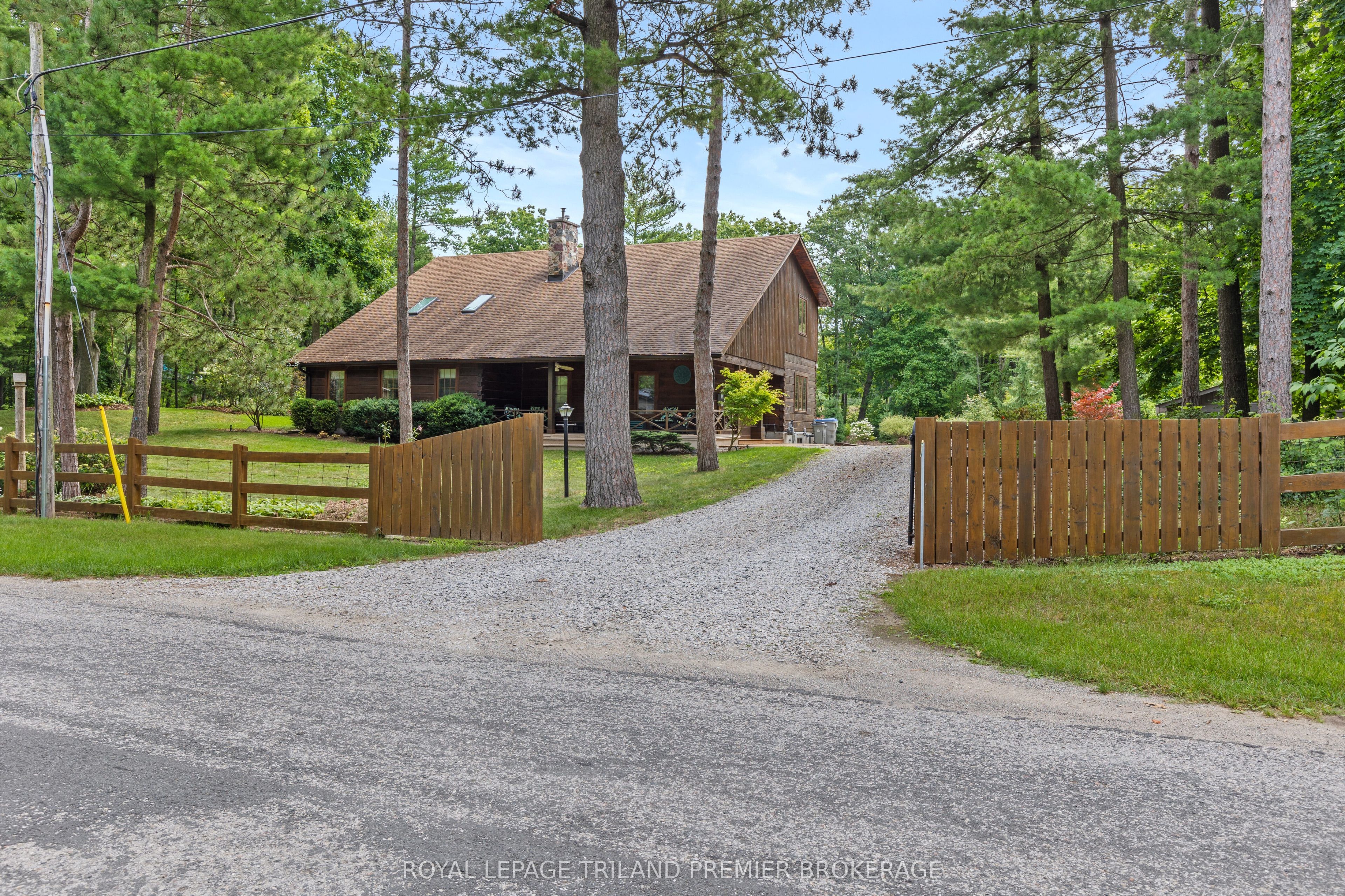 9936 Ontario Street Property Photo 2