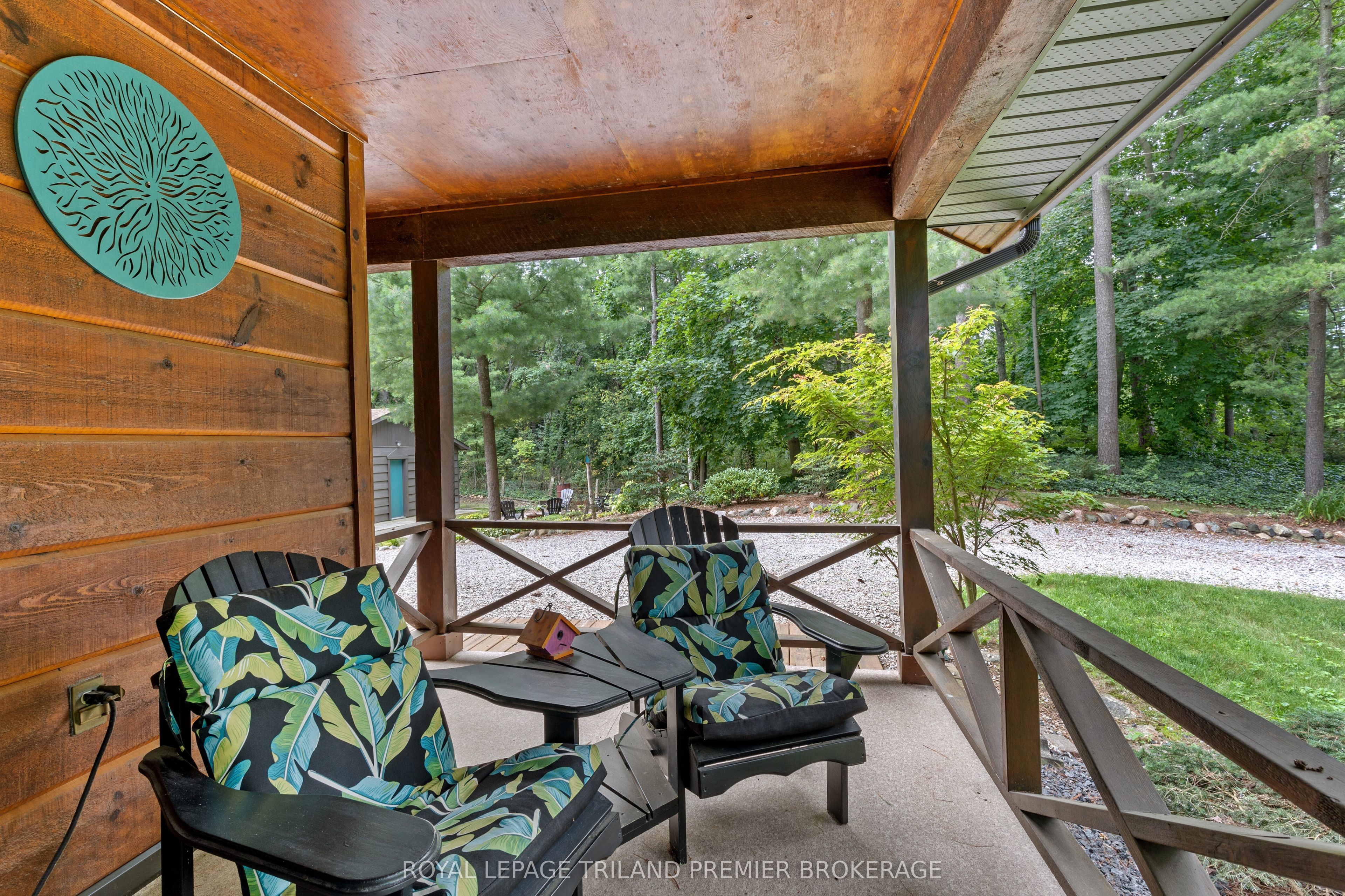 9936 Ontario Street Property Photo 5