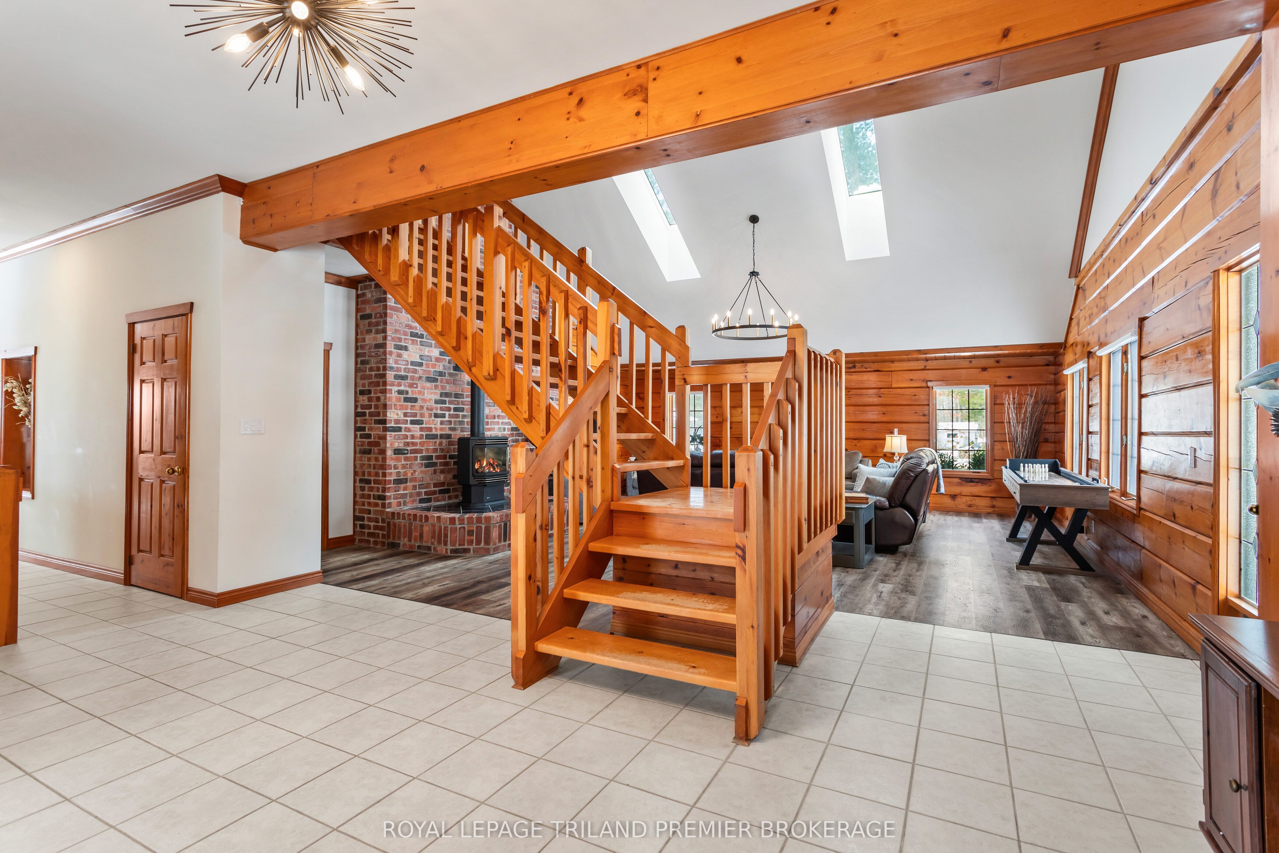 9936 Ontario Street Property Photo 9