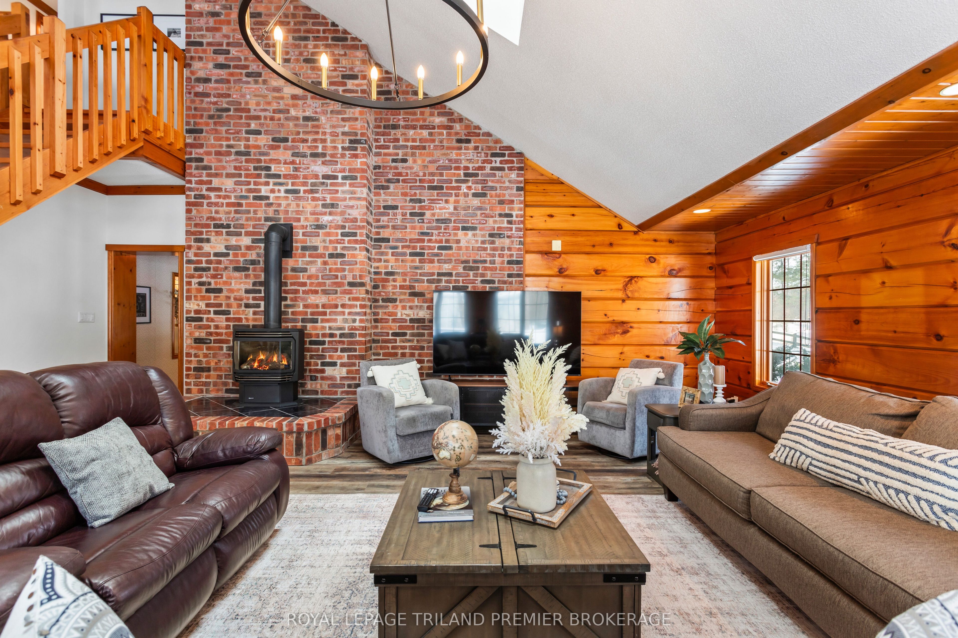 9936 Ontario Street Property Photo 11