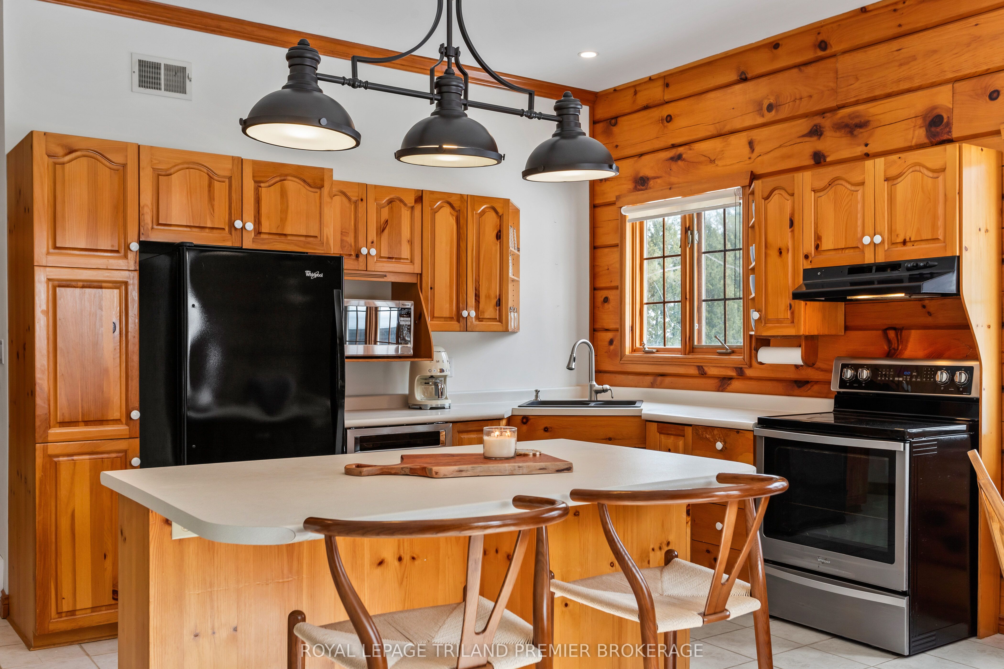 9936 Ontario Street Property Photo 21