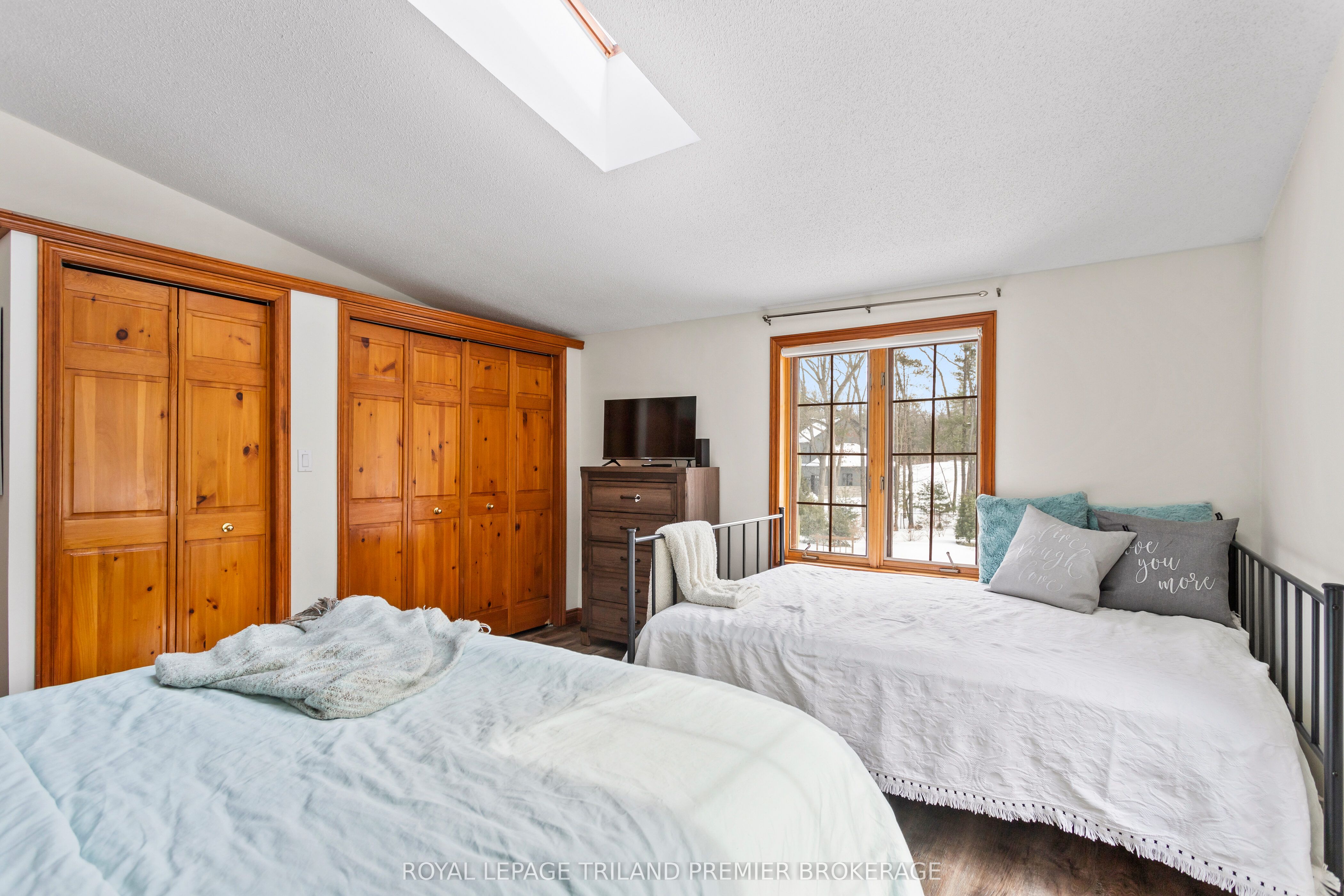 9936 Ontario Street Property Photo 31