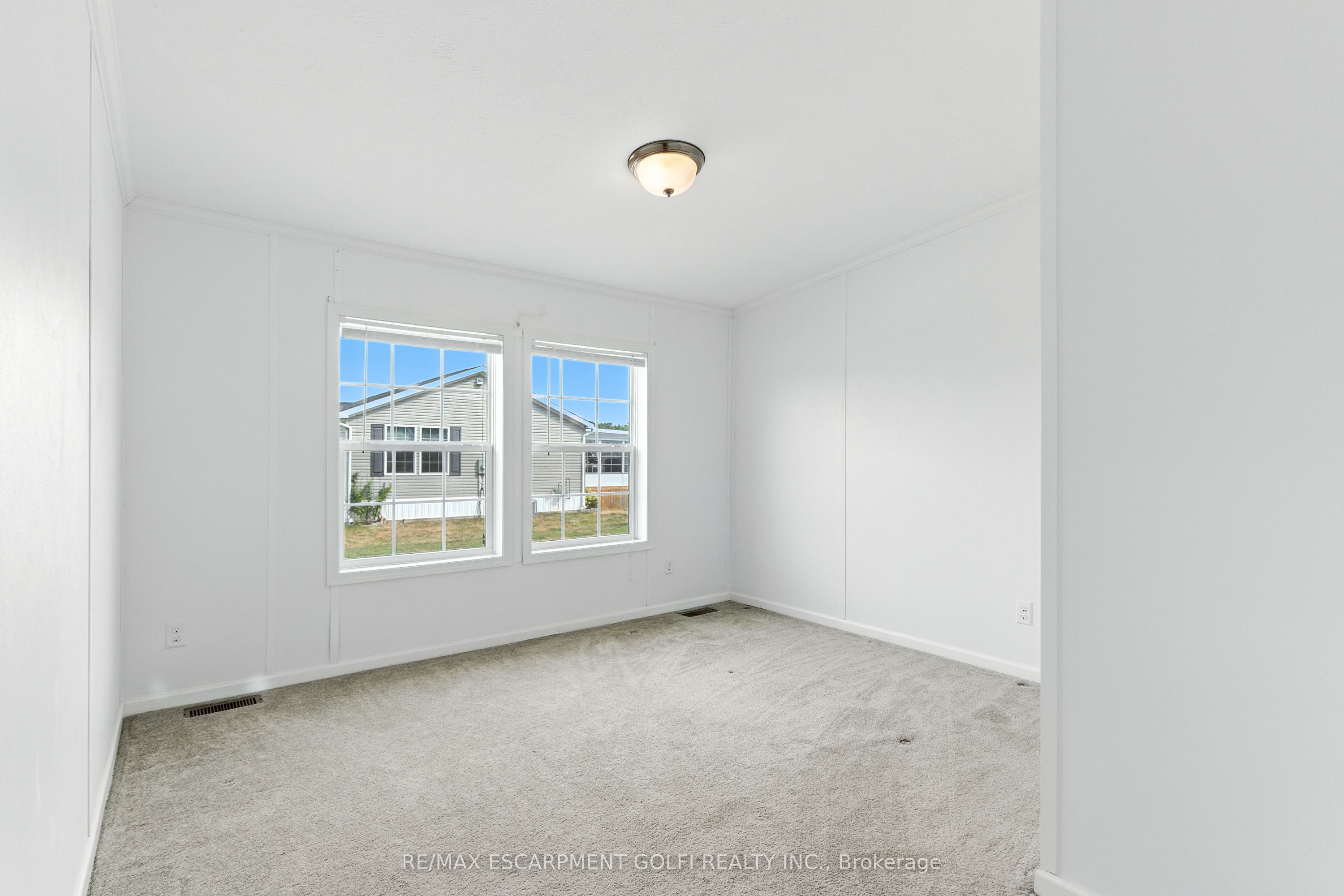 45 Riverbend Crescent Property Photo 18