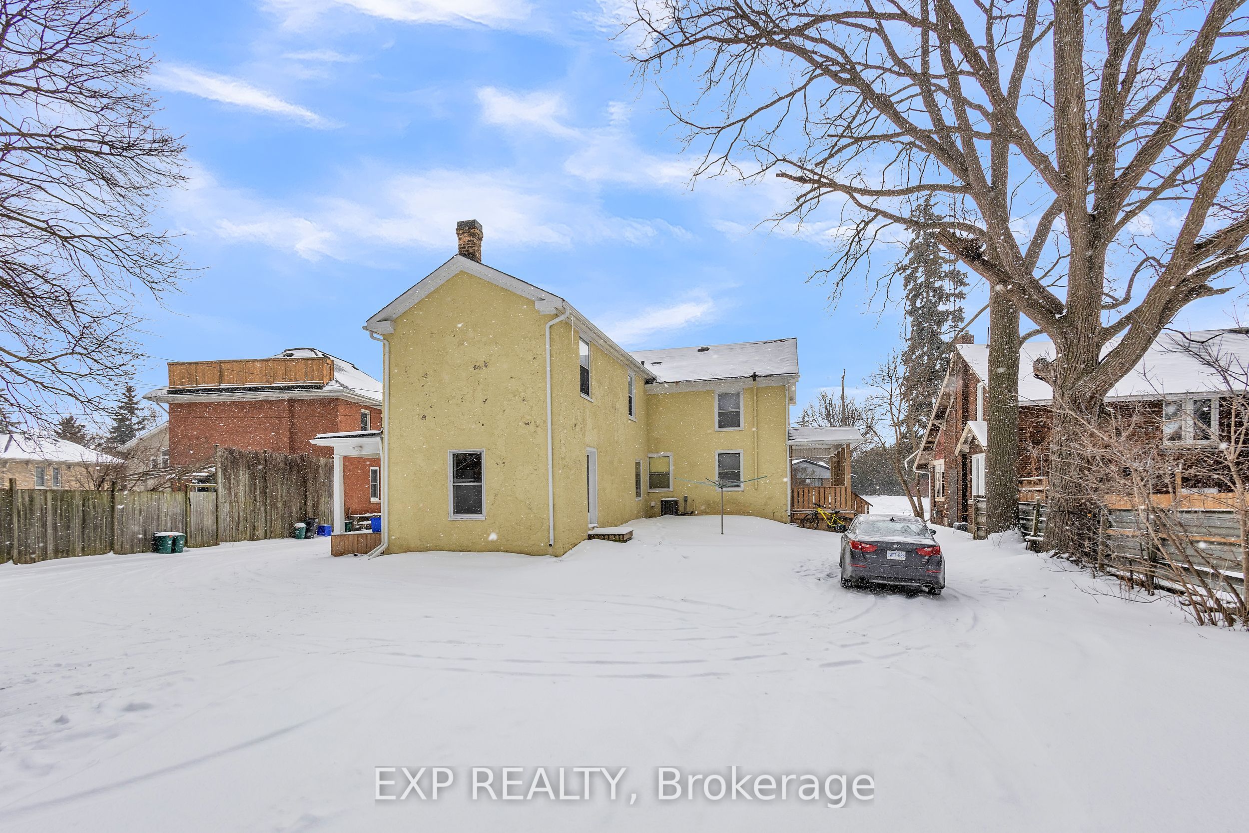 228 Main Street Property Photo 4