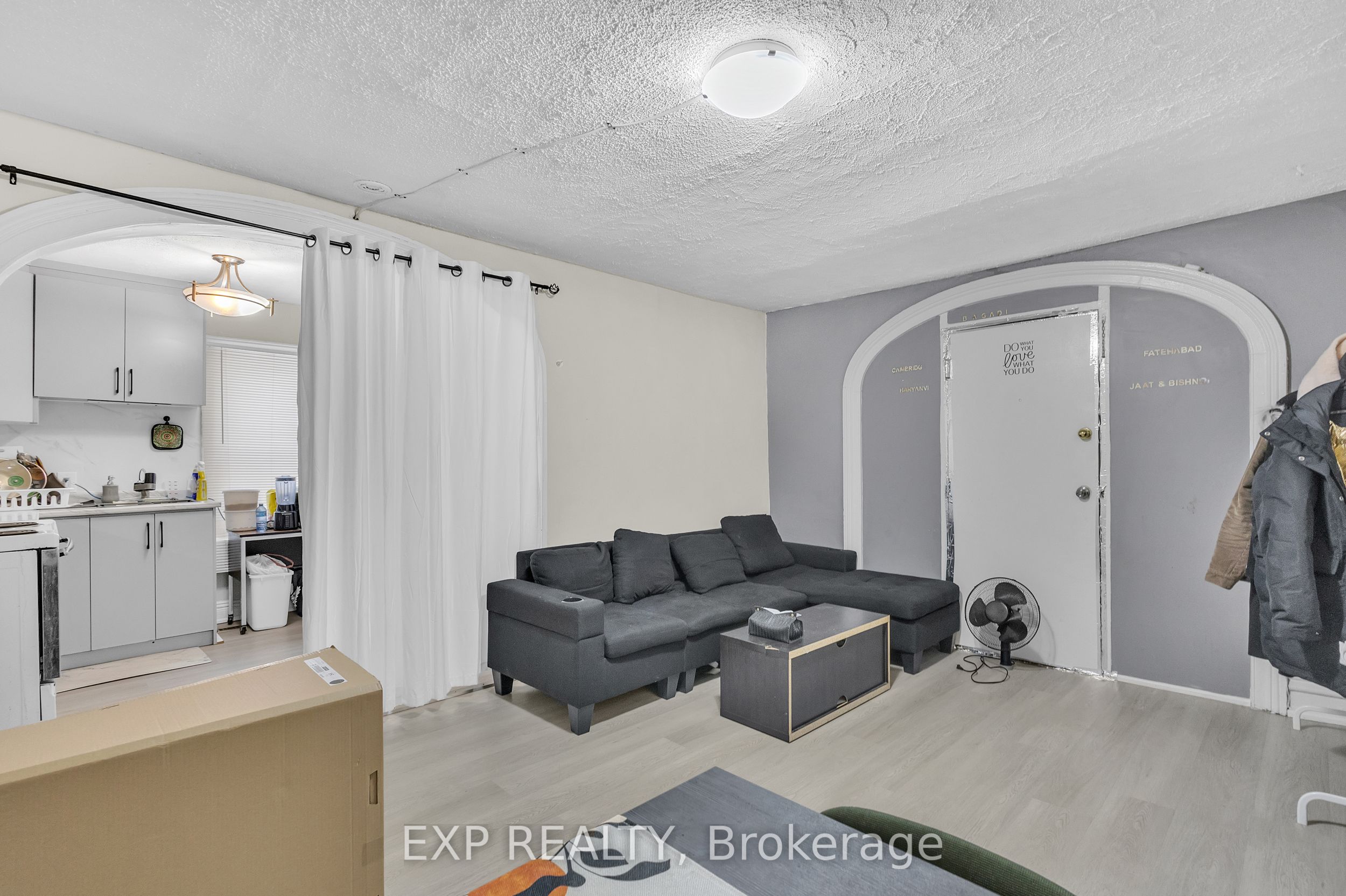 228 Main Street Property Photo 6