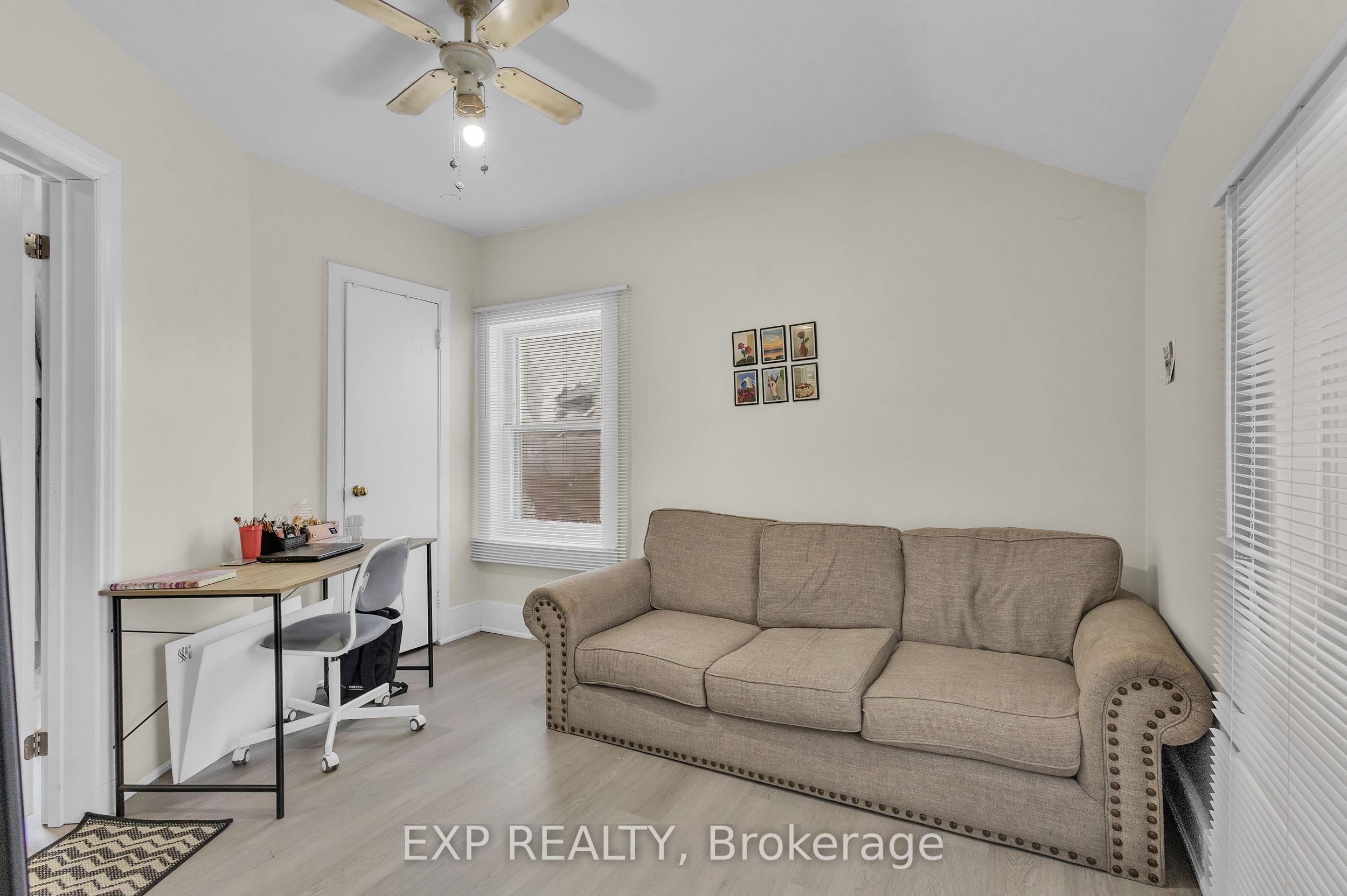 228 Main Street Property Photo 9