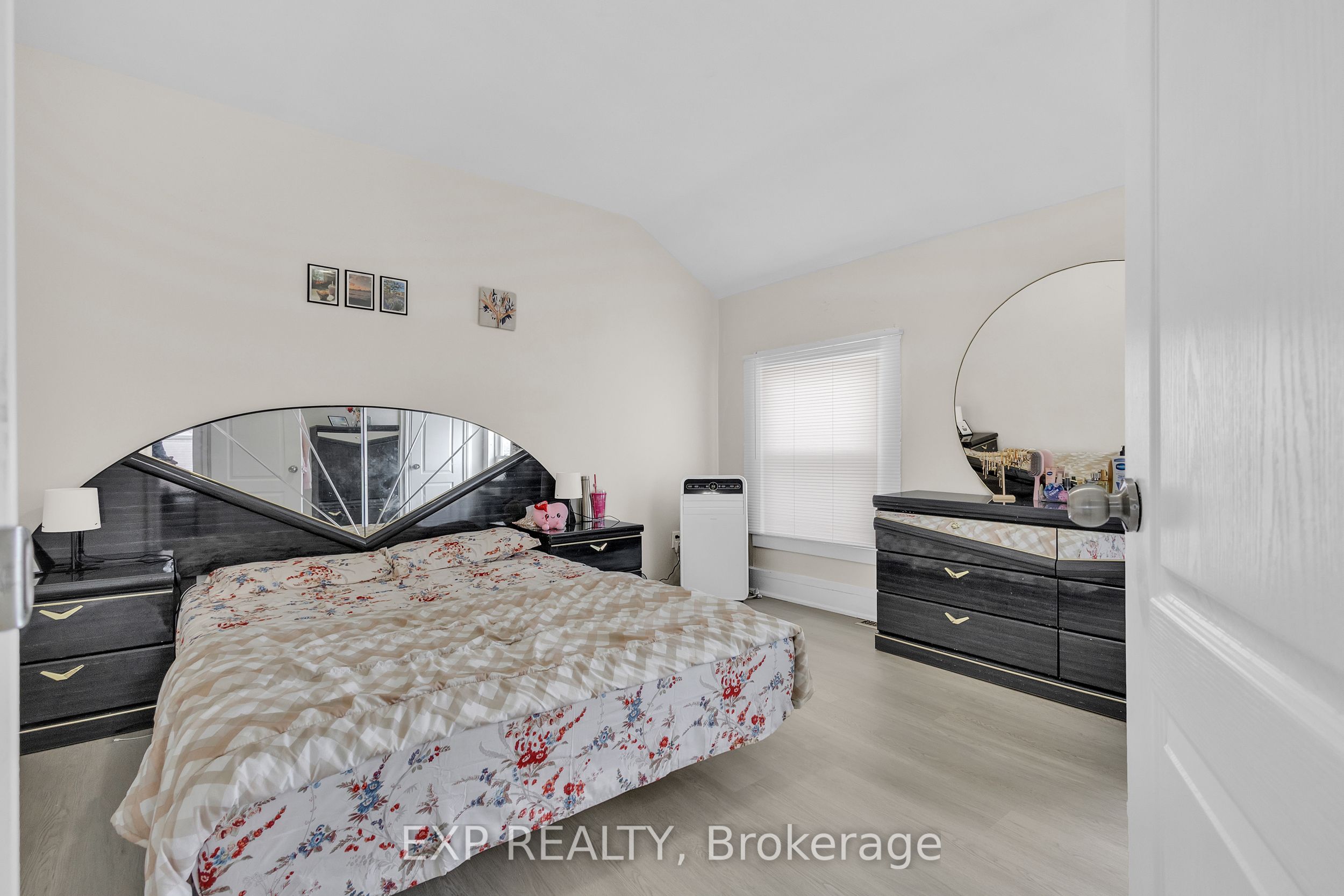 228 Main Street Property Photo 10