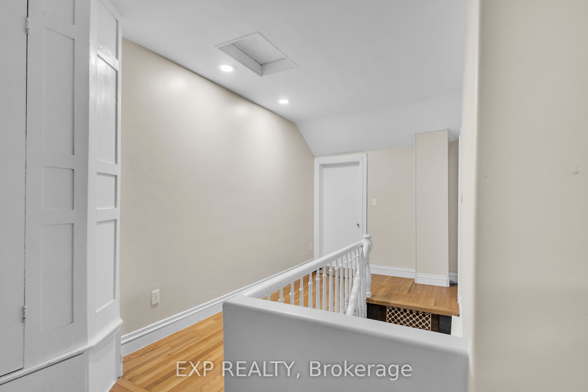 228 Main Street Property Photo 23