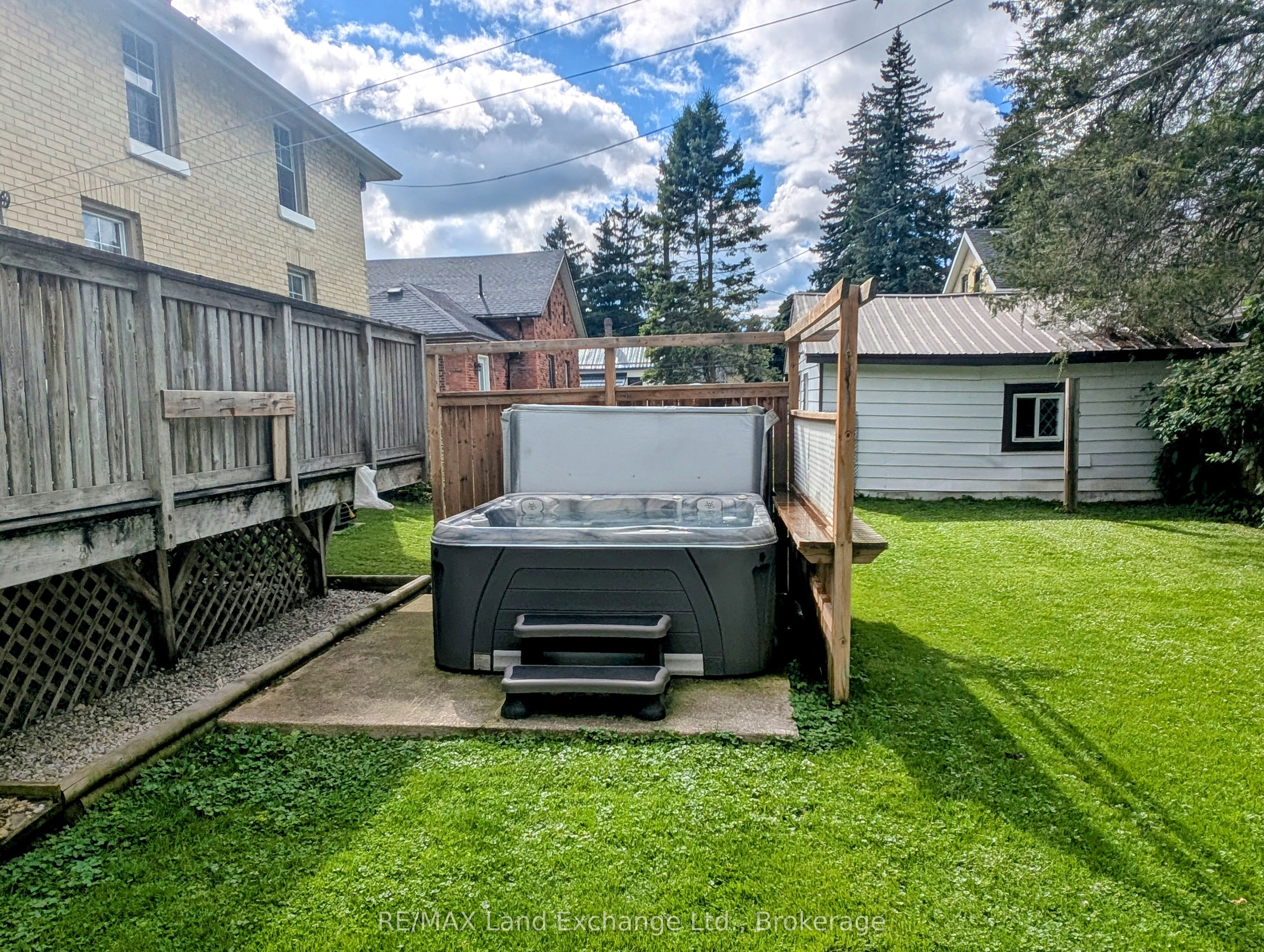 4 Archy Street Property Photo 25