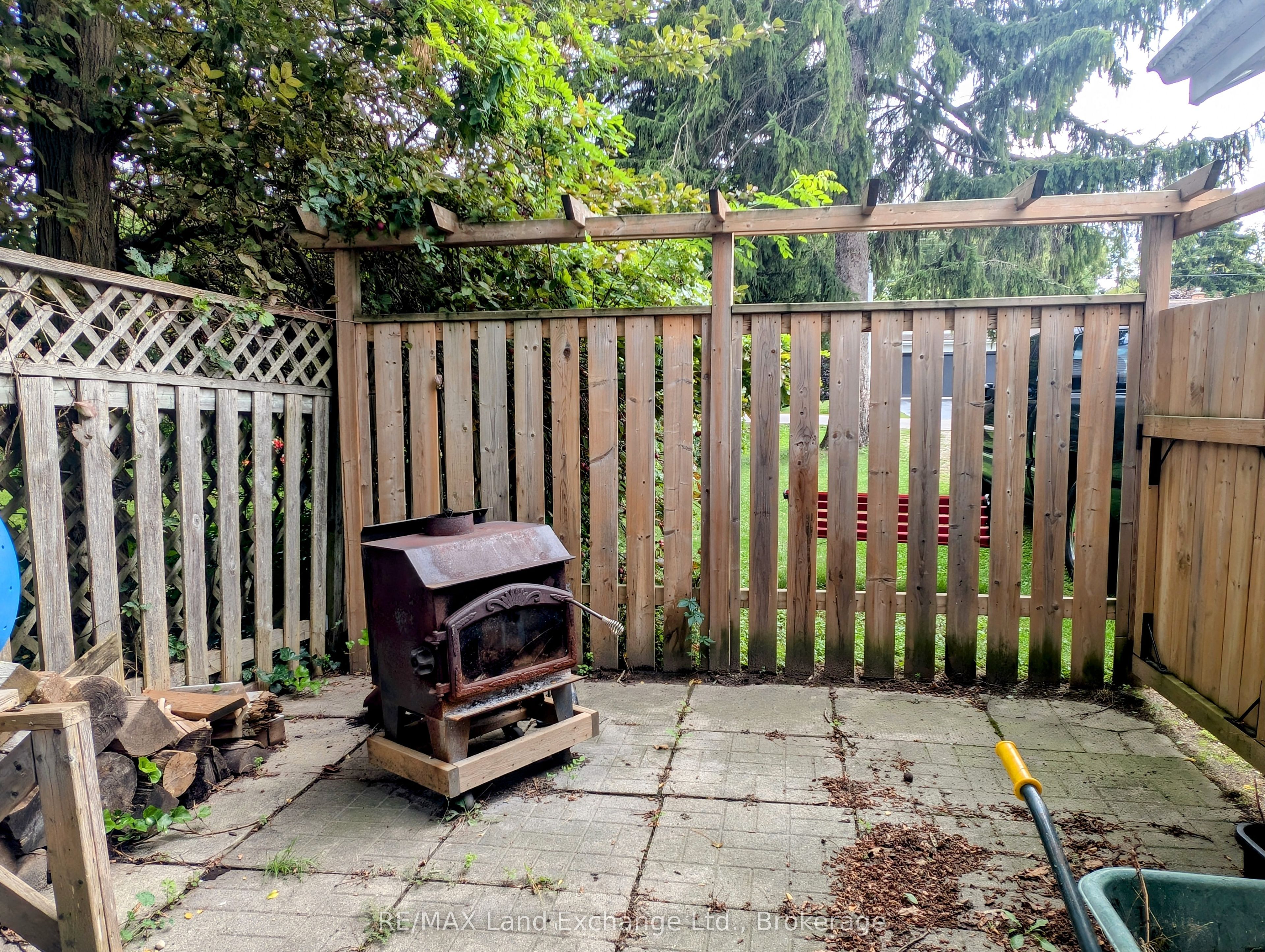 4 Archy Street Property Photo 32