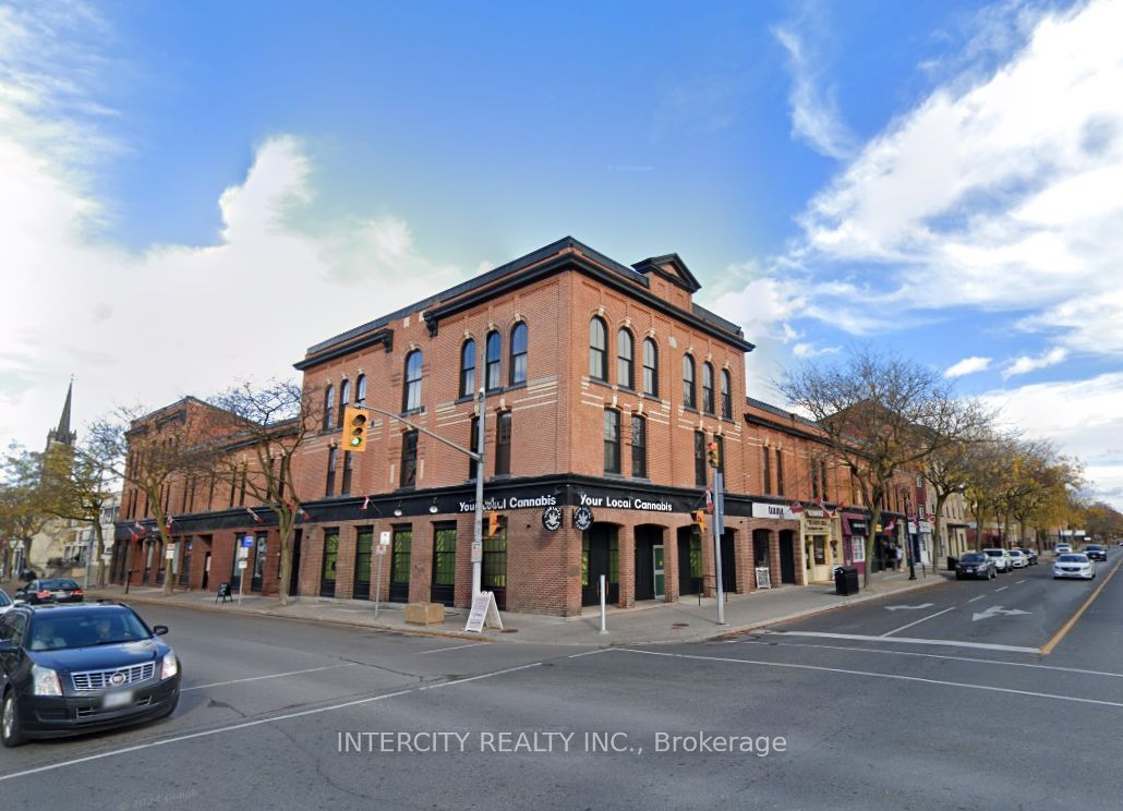 2 King Street W Property Photo 1