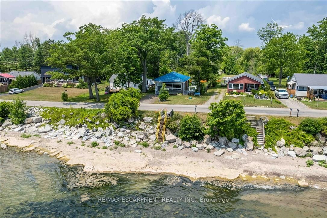 2399 Lakeshore Road Property Photo 3