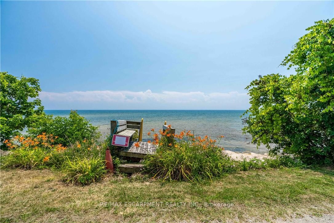 2399 Lakeshore Road Property Photo 7