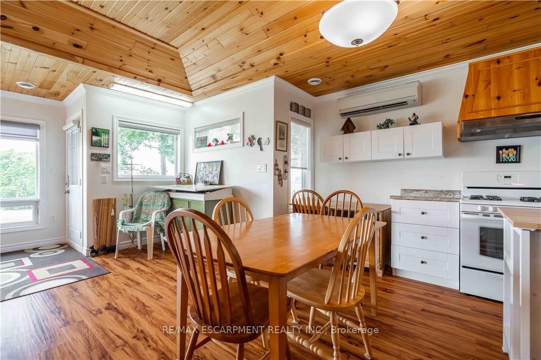 2399 Lakeshore Road Property Photo 16